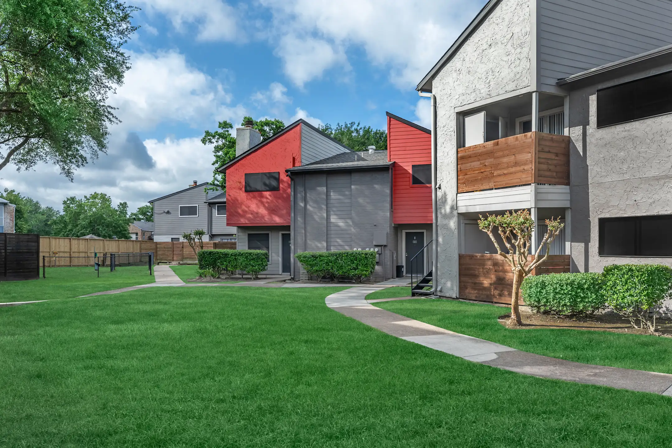 Newport At Clearlake Apartment Homes 15900 Space Center Blvd