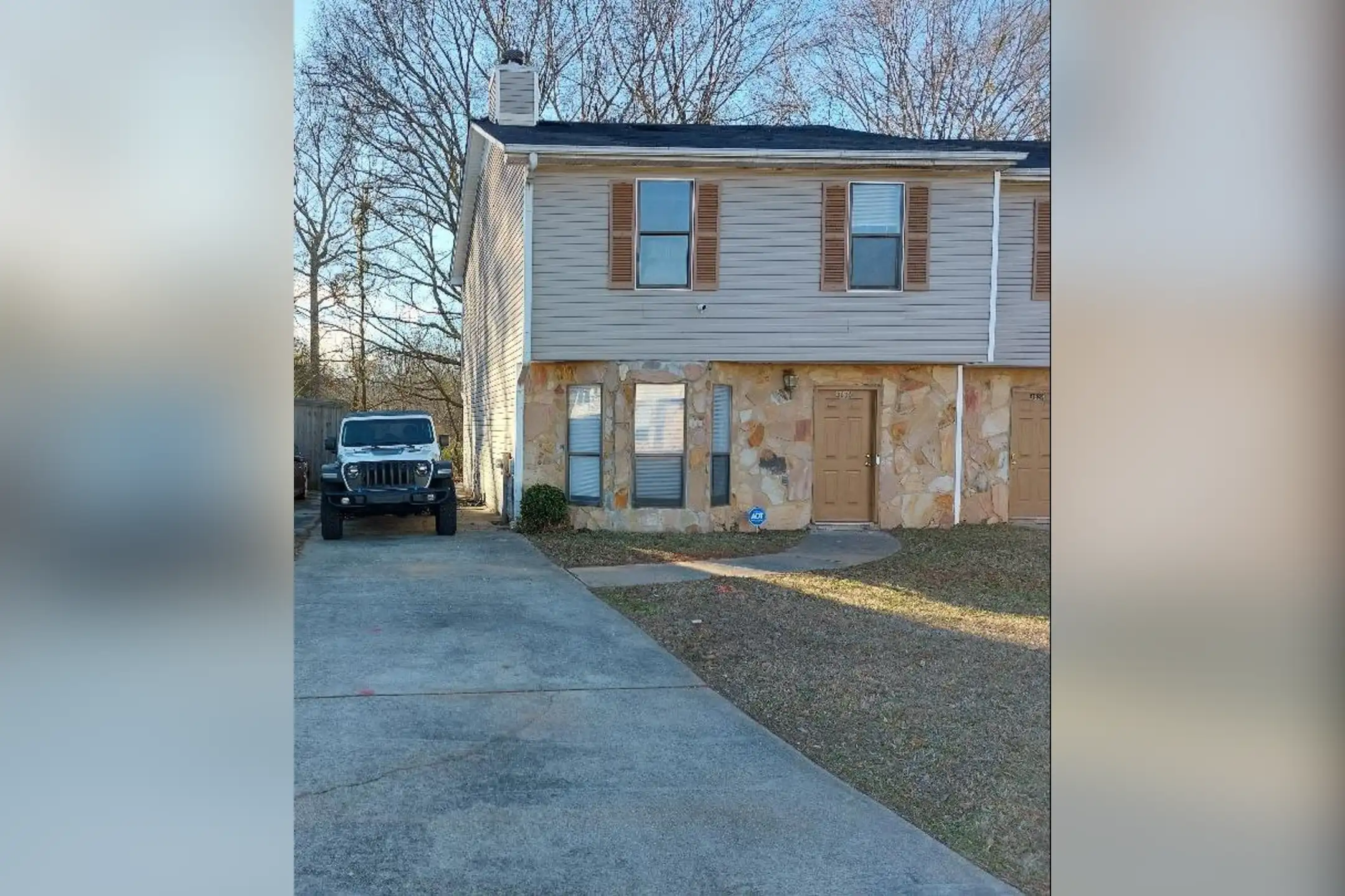 3636 North Hopkins Ct  