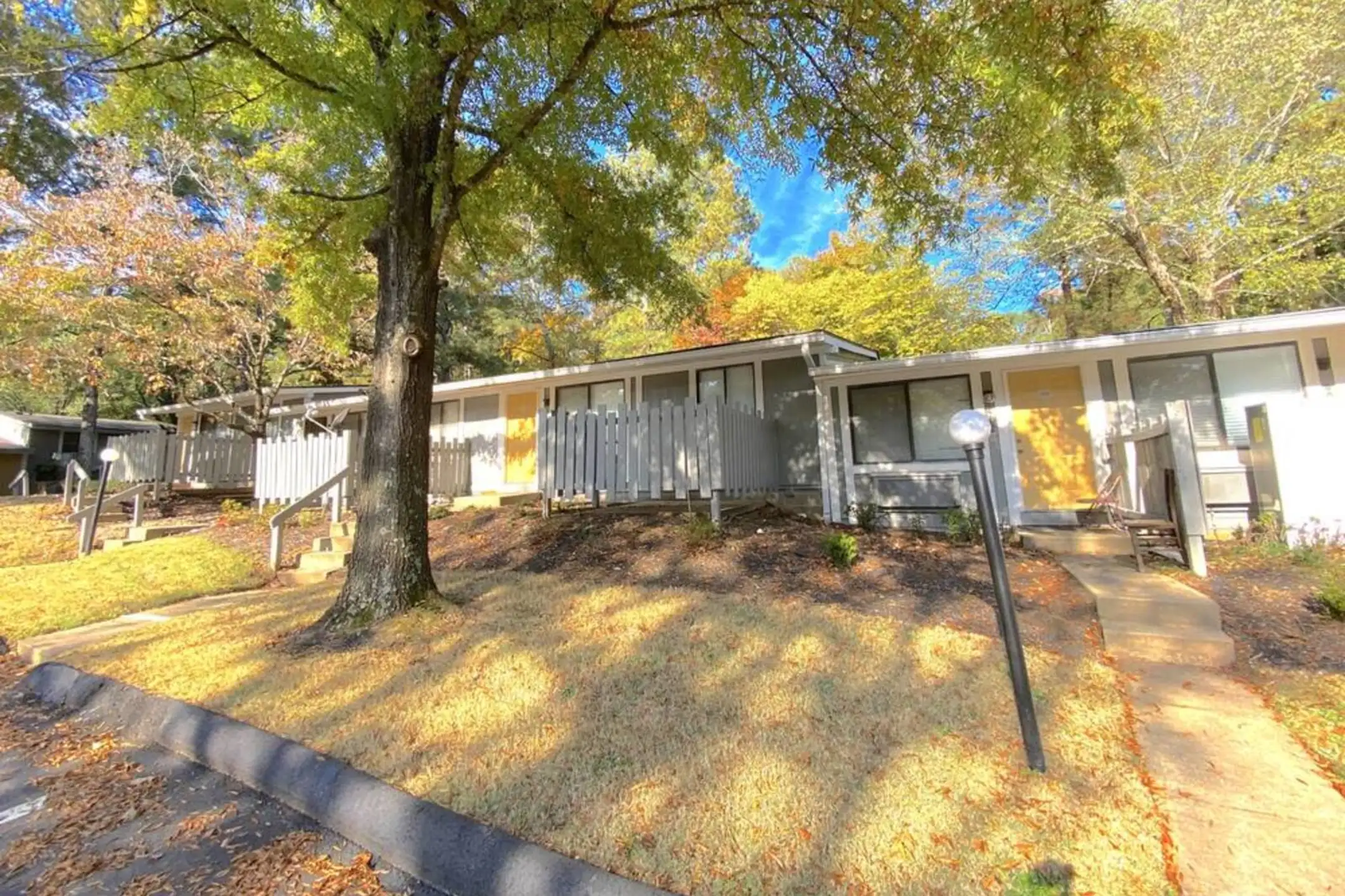 Building - Retreat at Greenbriar II - Atlanta, GA