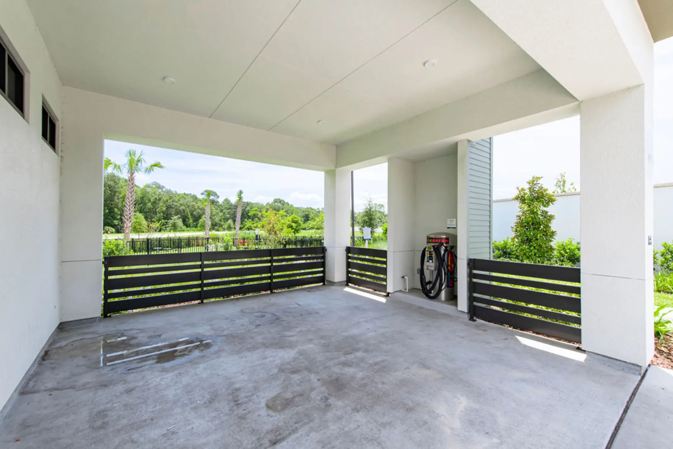 Patio / Deck - Urbon @ Nona Apartment Homes - Orlando, FL