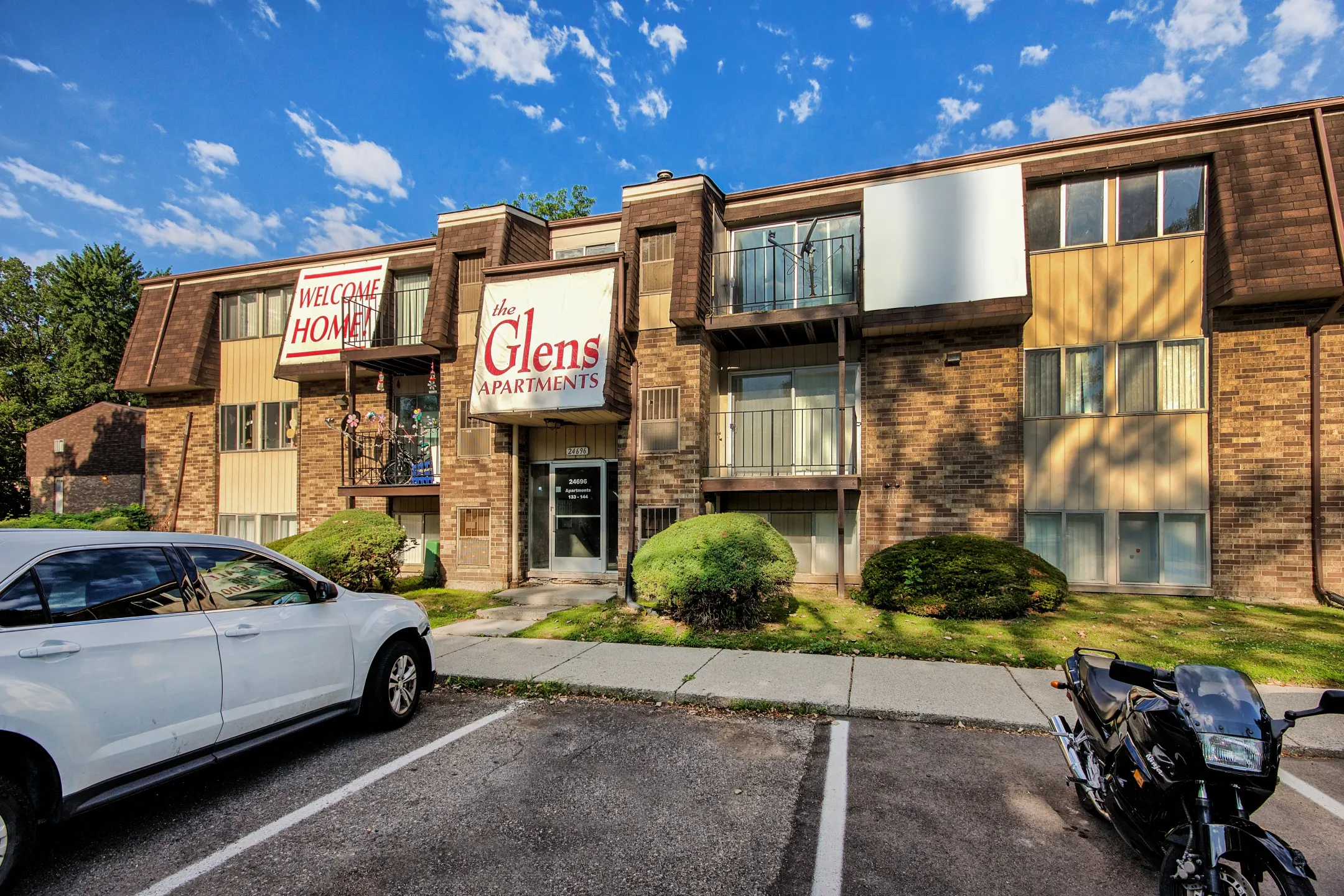 The Glens Apartments Apartments Harrison Township, MI 48045