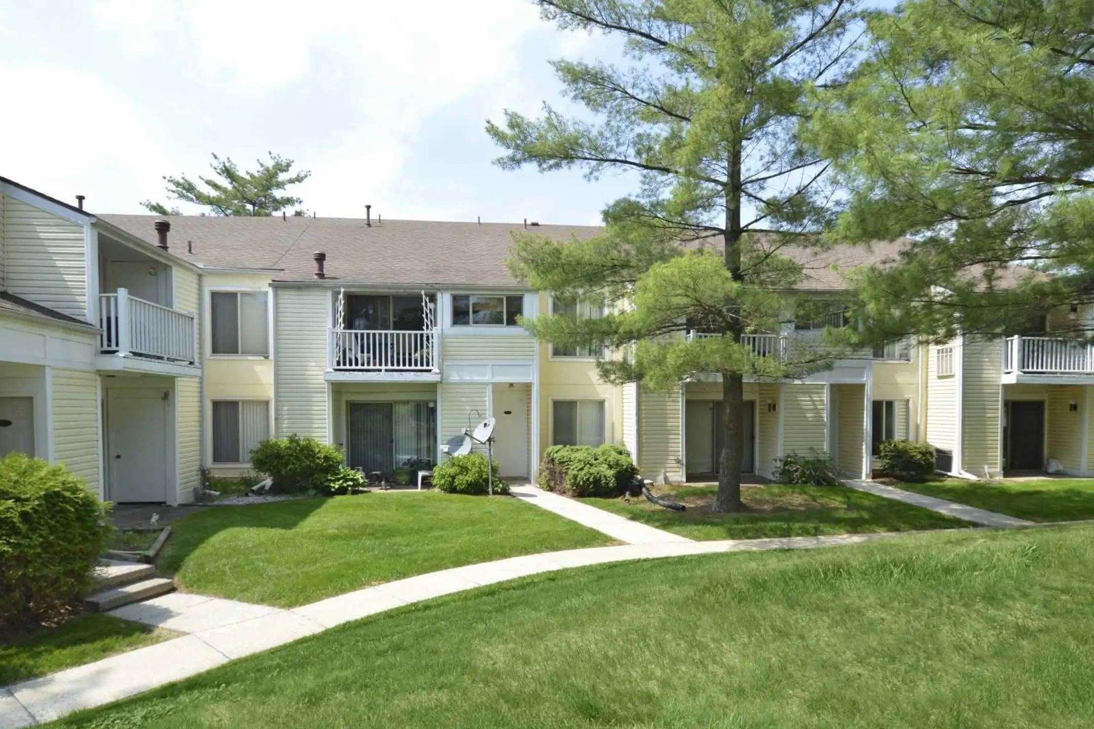 Twelve Trees Apartments And Townhomes Apartments Harrisburg, PA 17111