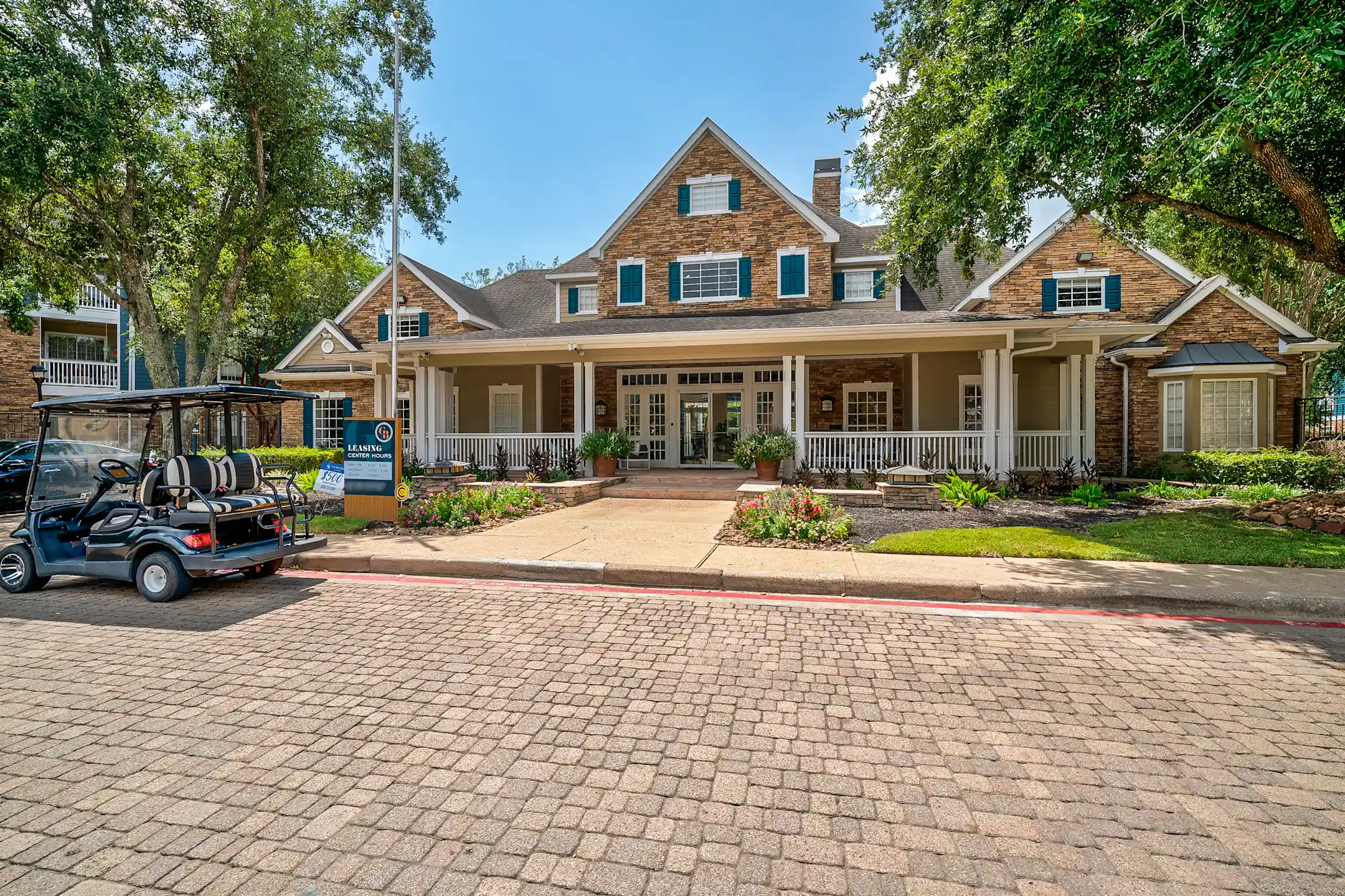 The Grayson at Baybrook Apartments 19100 Glenwest Dr Friendswood