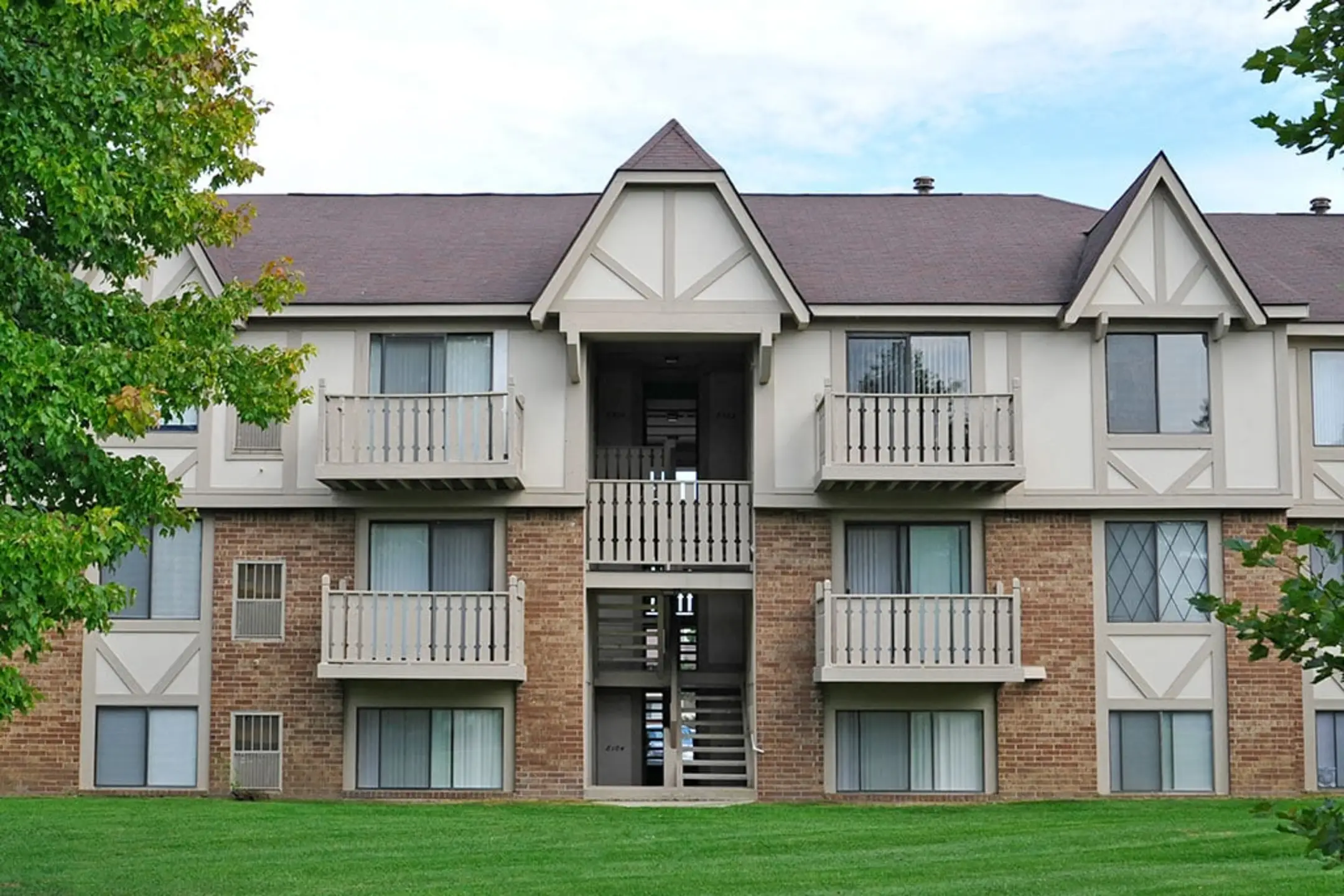 Rivers Edge Apartments Waterford, MI 48327