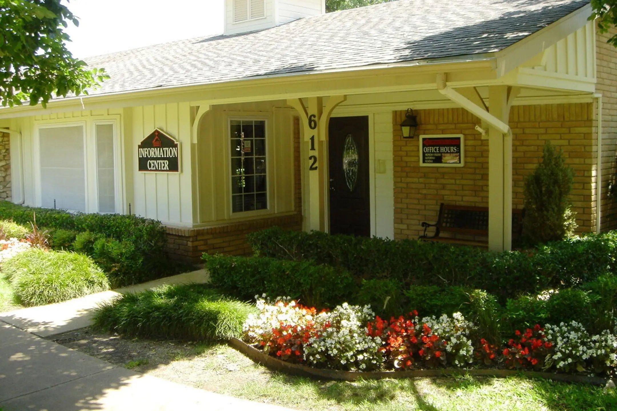 Plantation West Apartments Hurst, TX 76053