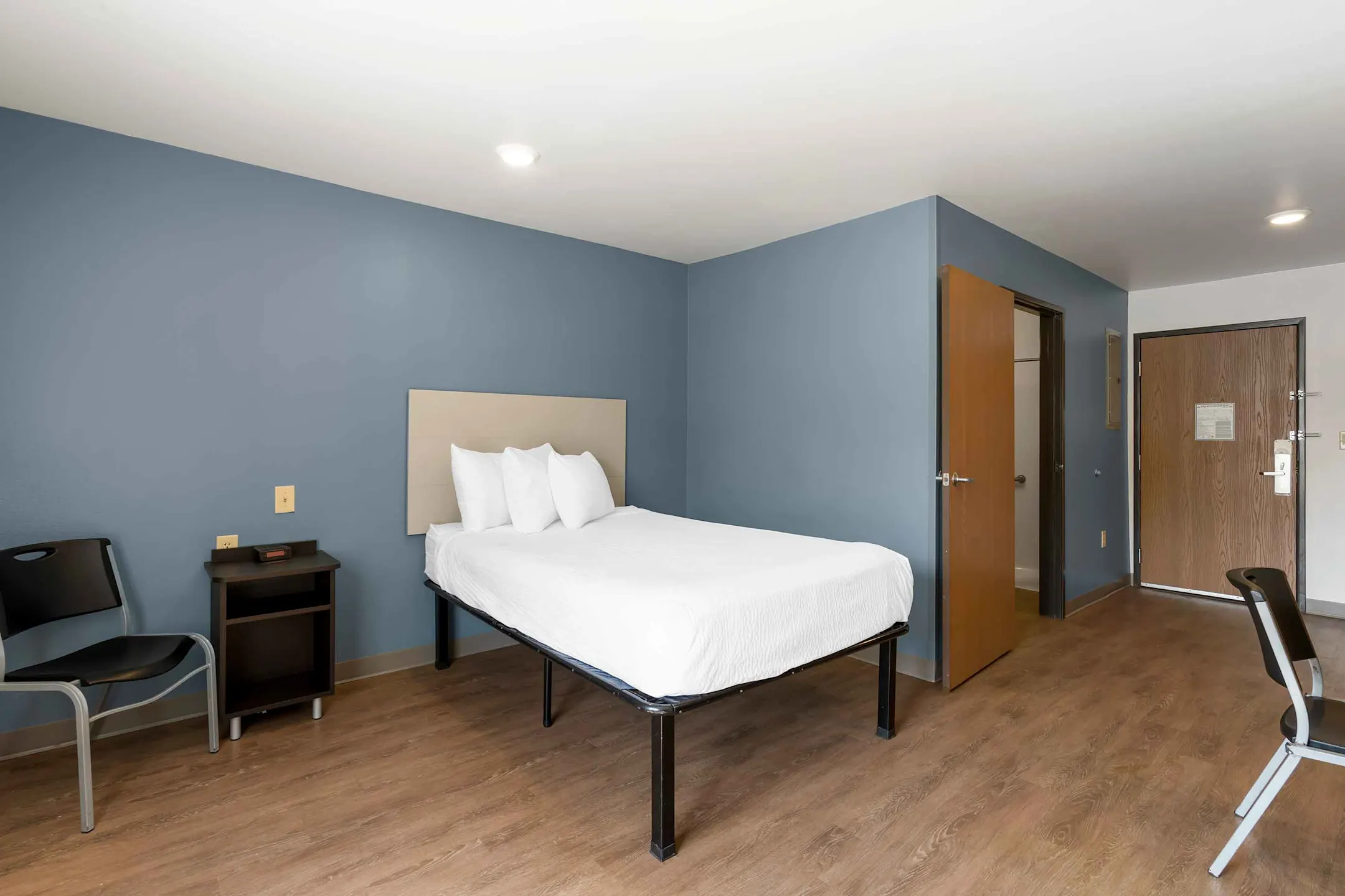 Furnished Studio Lakeland Apartments Lakeland, FL 33805