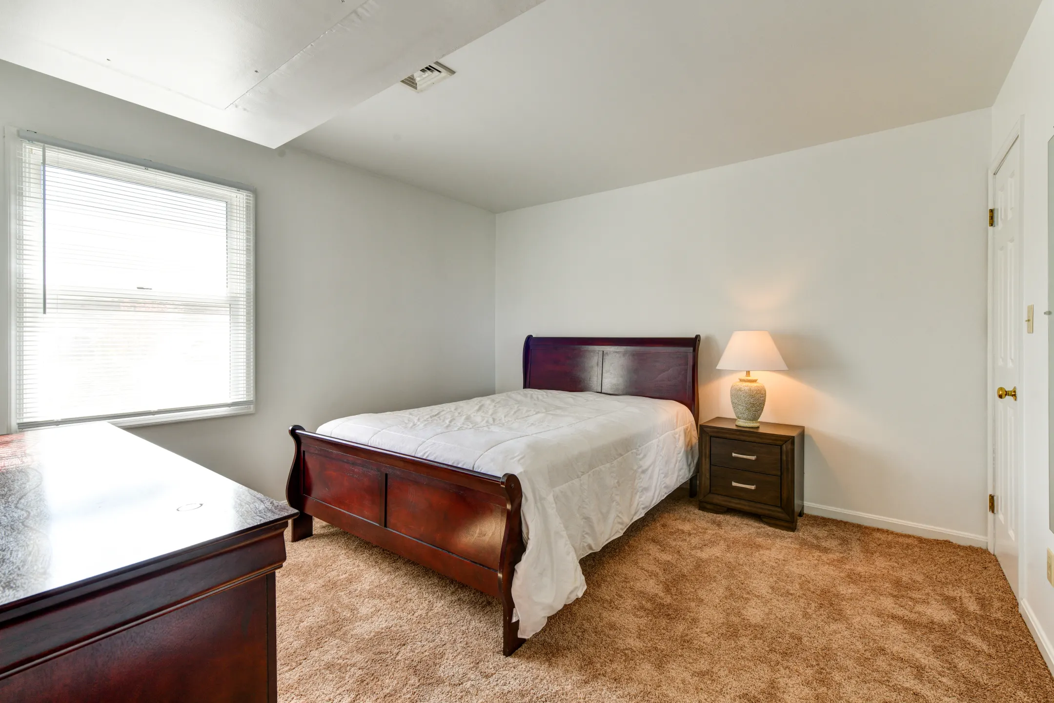 Bedroom - Sussex Court Apartments - Harrisburg, PA
