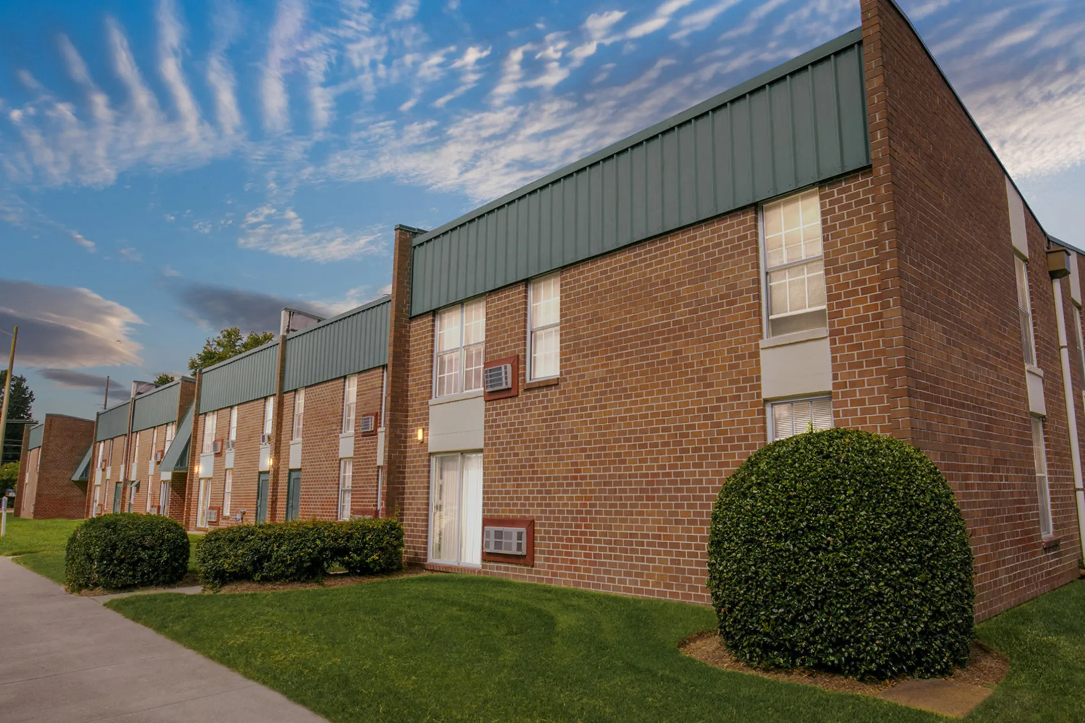 Oakmont North Apartments In Norfolk Virginia