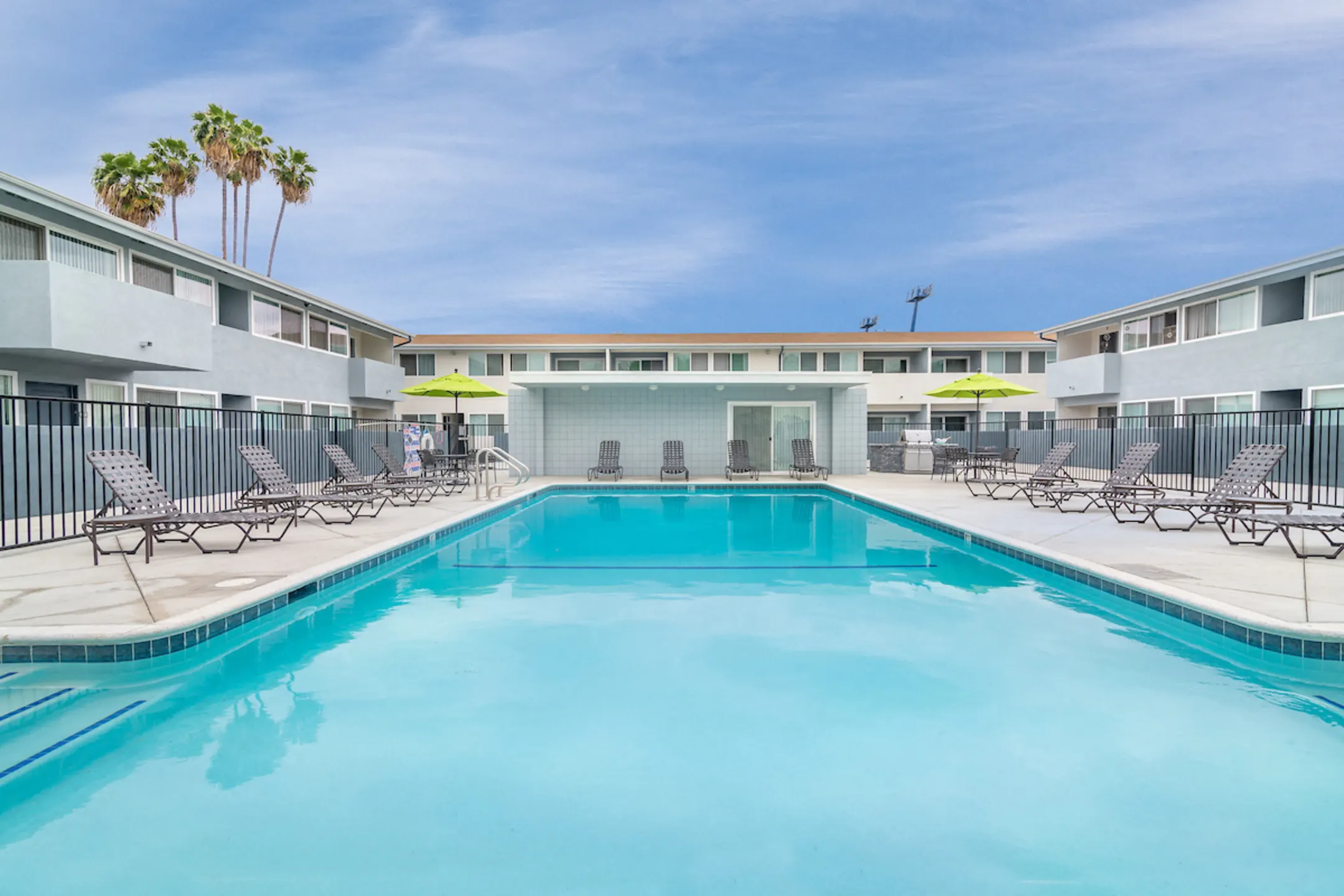 Pool - Park Apartments - Norwalk, CA