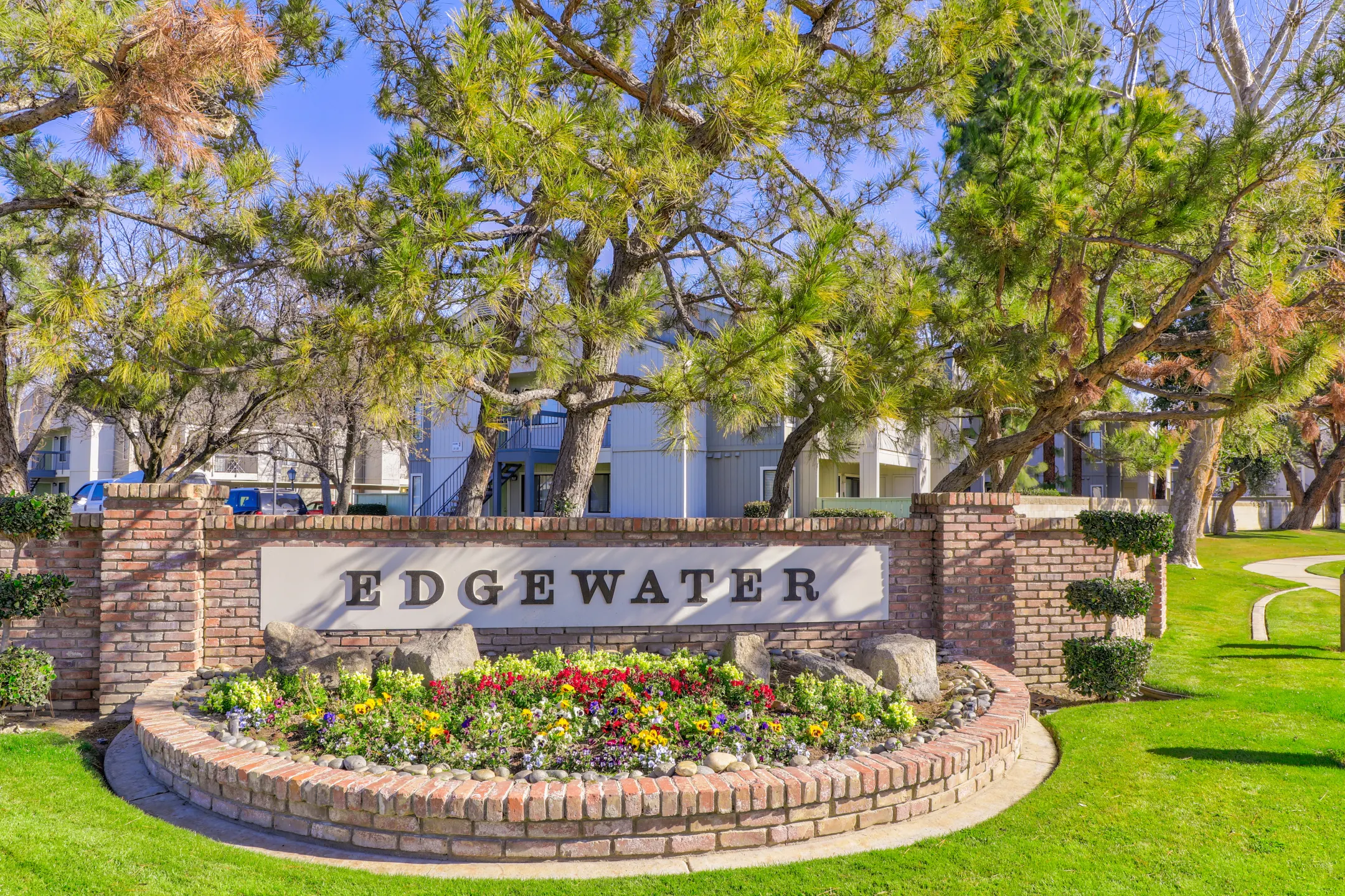Community Signage - Edgewater - Bakersfield, CA