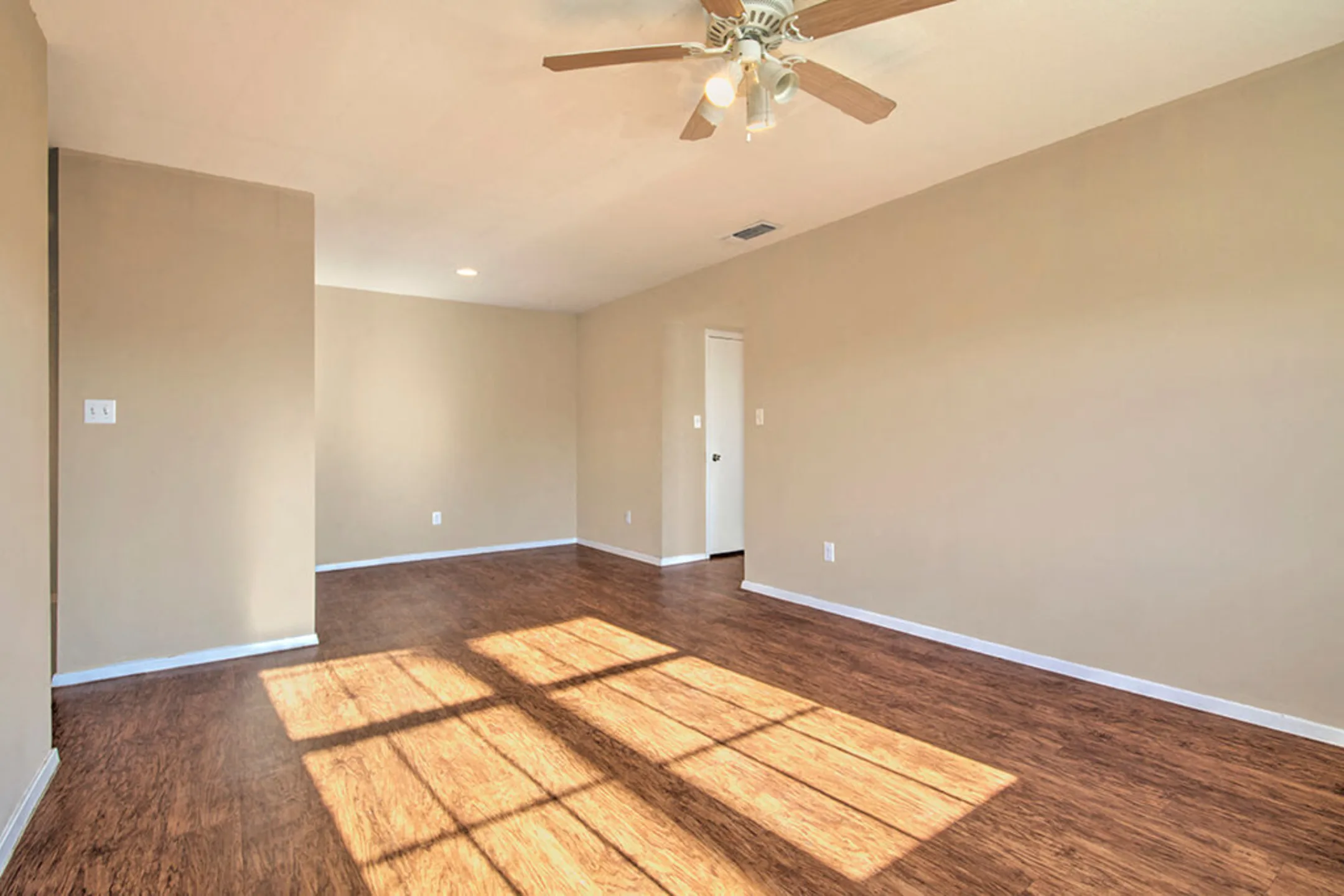 Rolling Oaks Apartments 400 Rolling Oaks Dr Giddings, TX Apartments for Rent Rent.