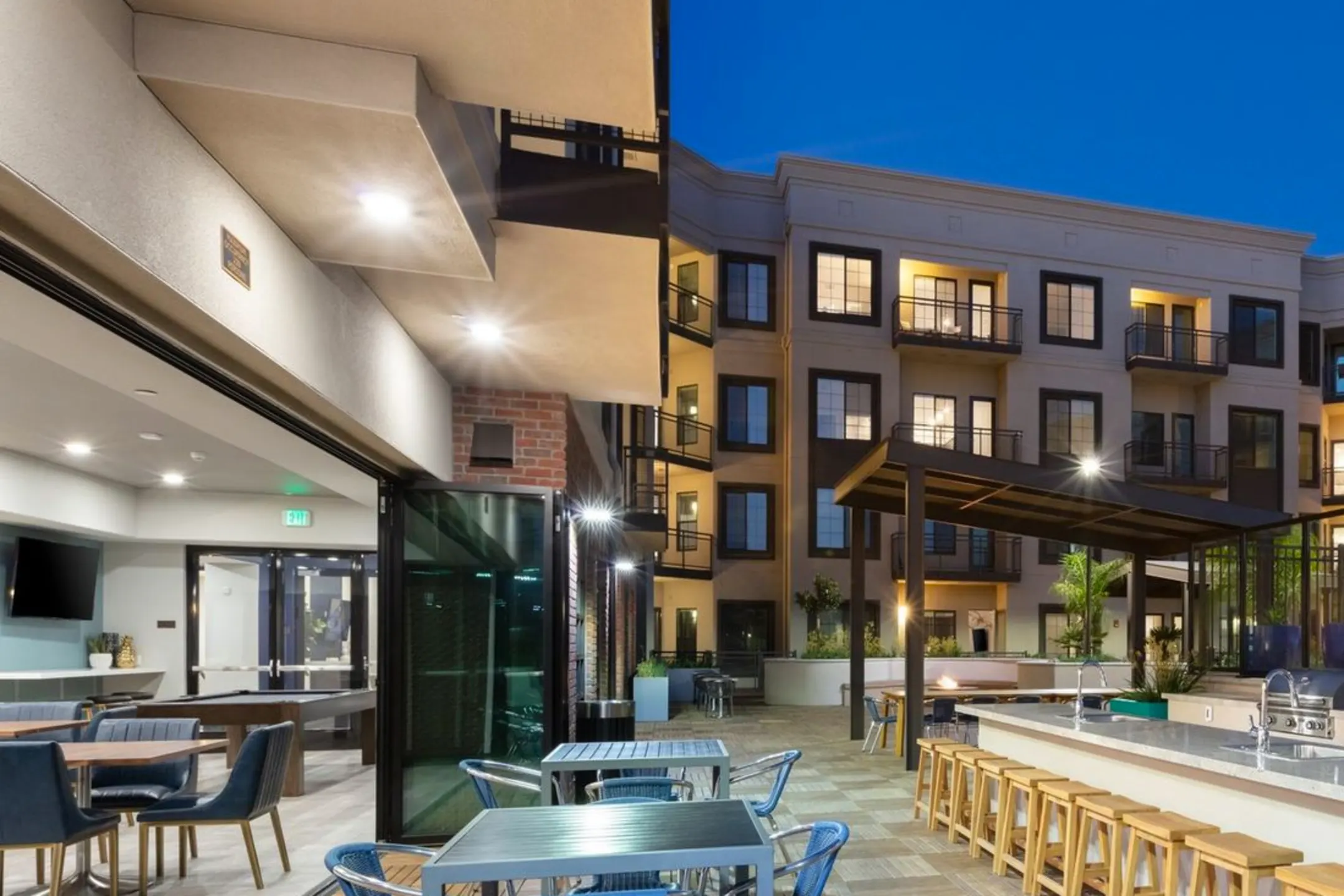 300 Railway Apartments Apartments Campbell, CA 95008