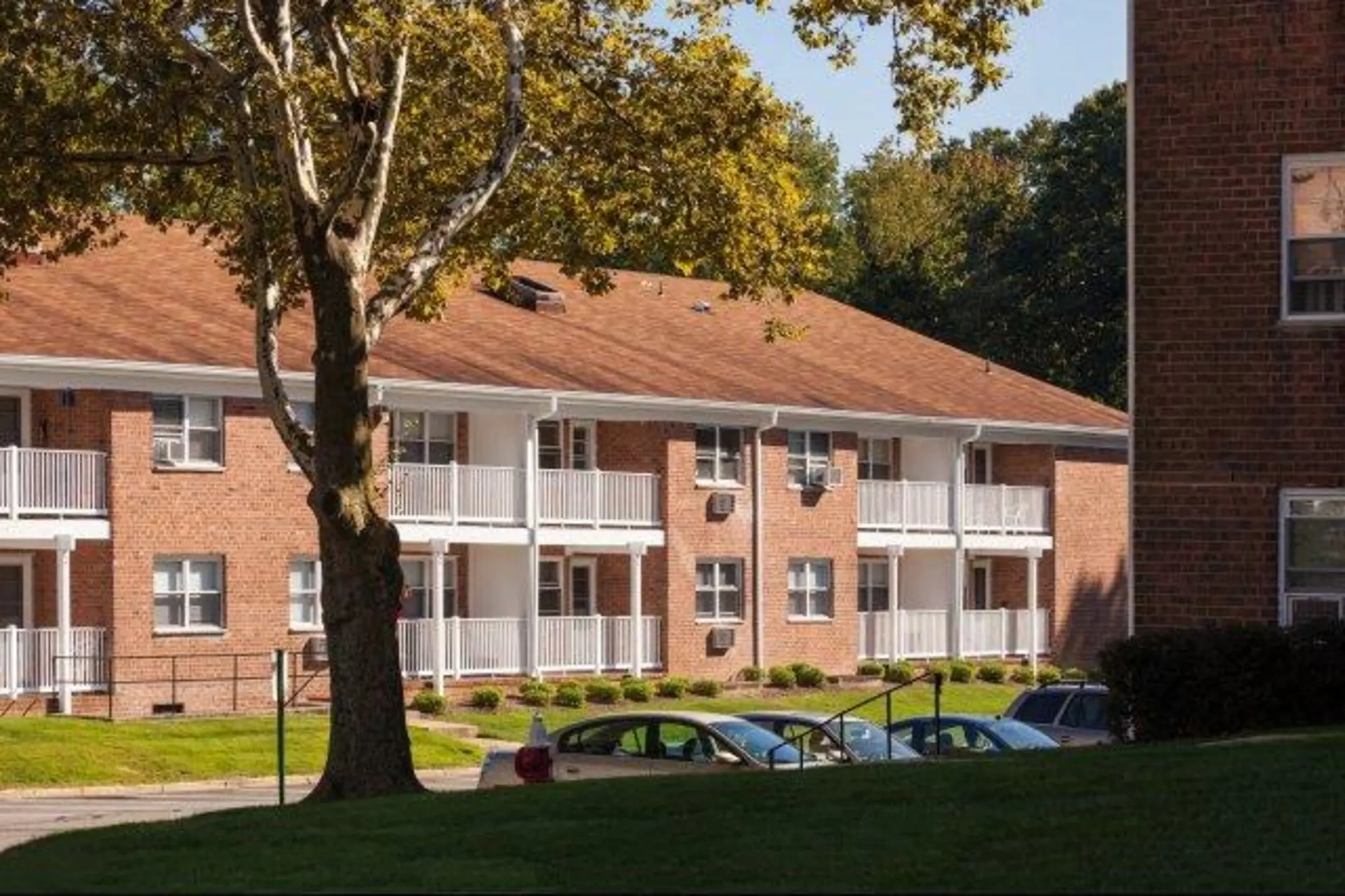Crestview Apartments Apartments Parlin, NJ 08859