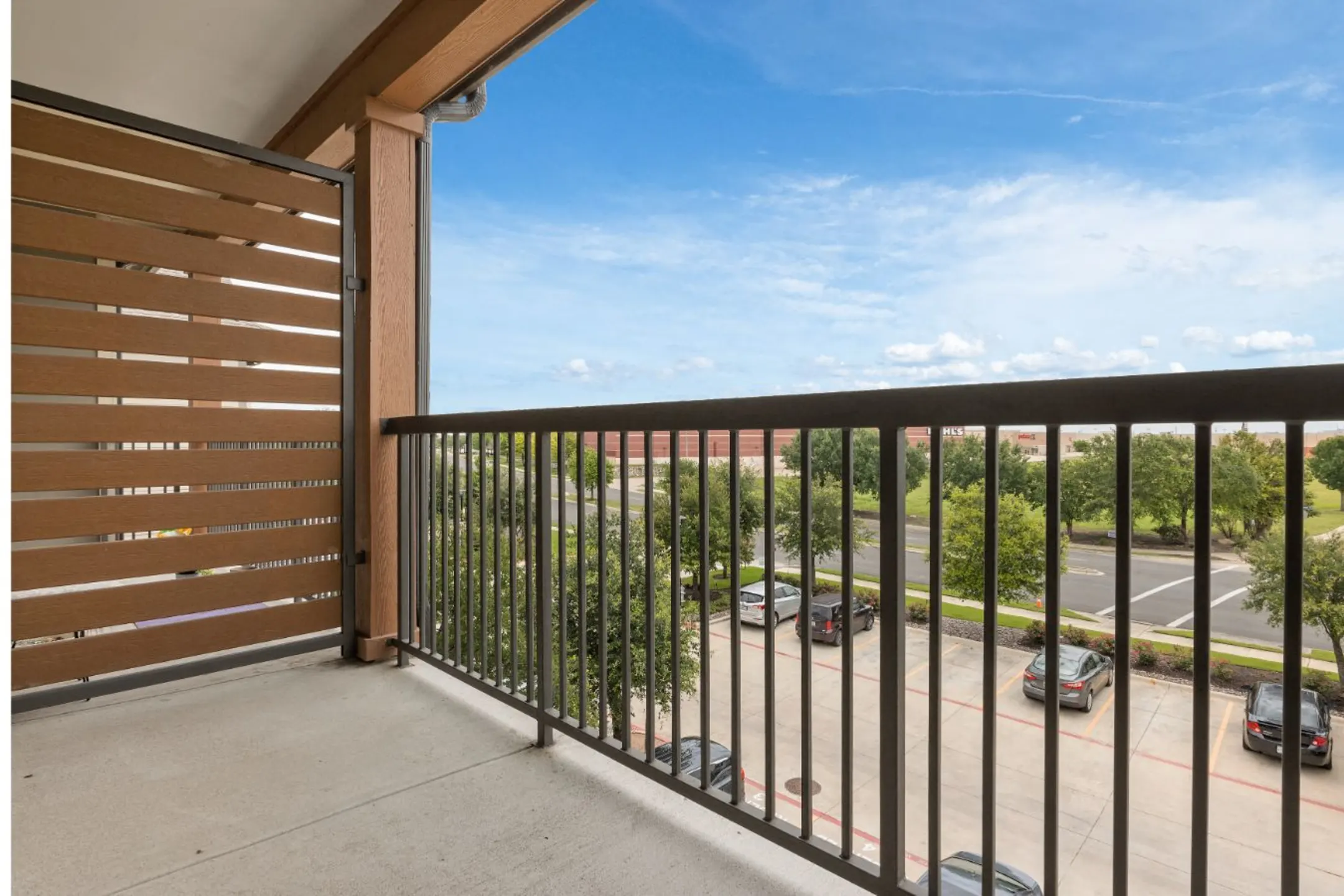 Oaks On Marketplace Apartments Kyle, TX 78640