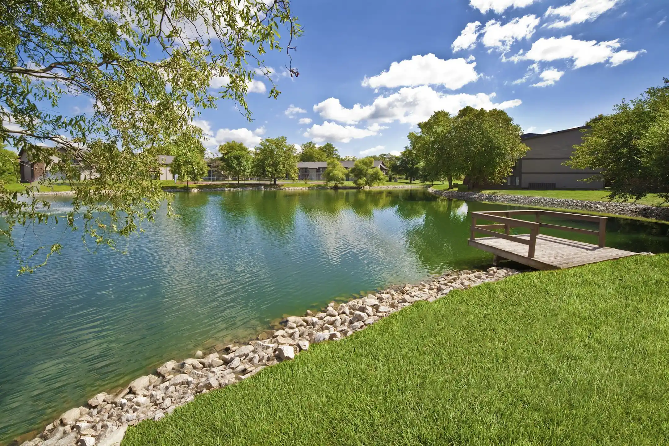 Landmark Apartments & Townhomes Apartments Indianapolis, IN 46260