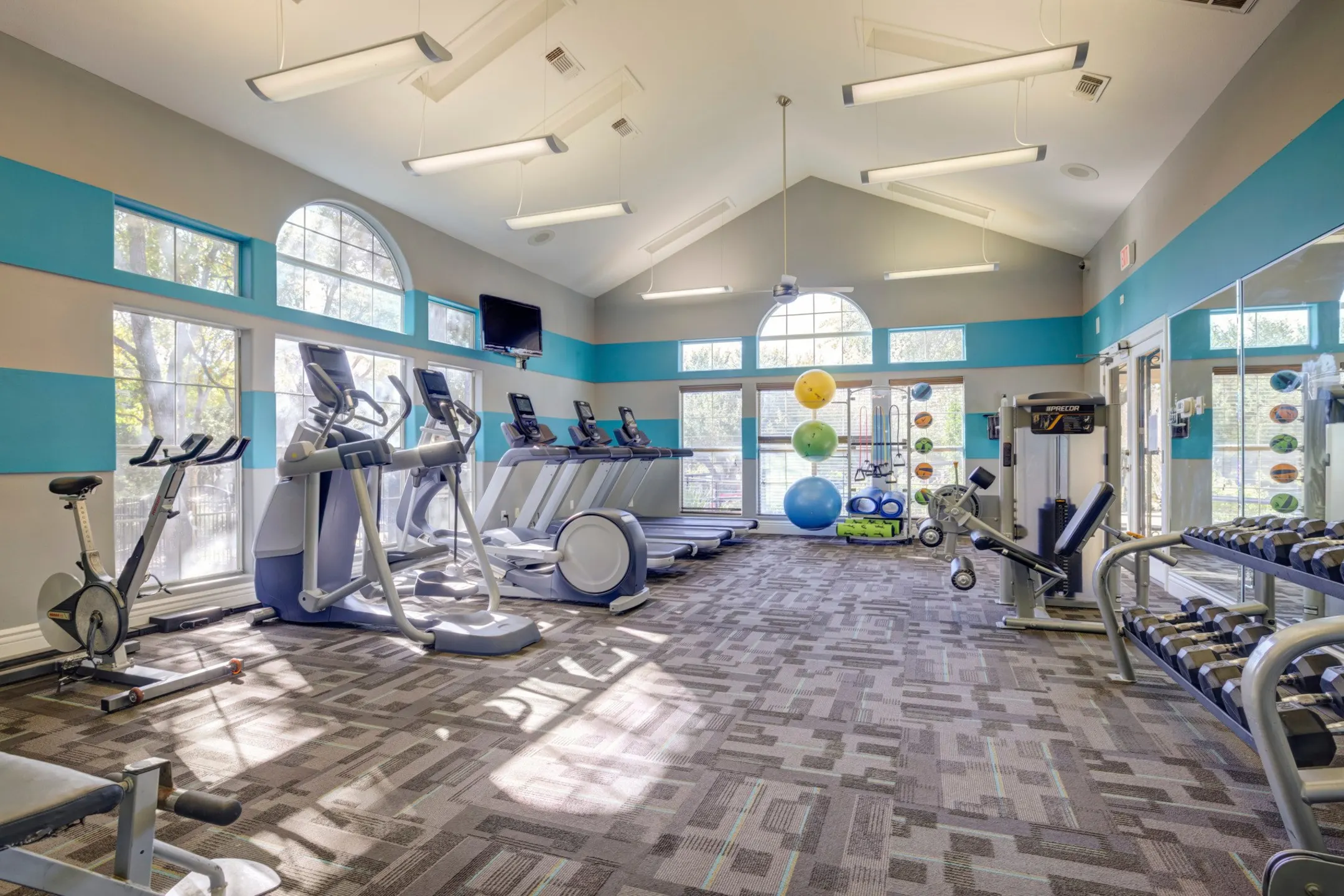 Fitness Weight Room - Lantana Ridge - Austin, TX