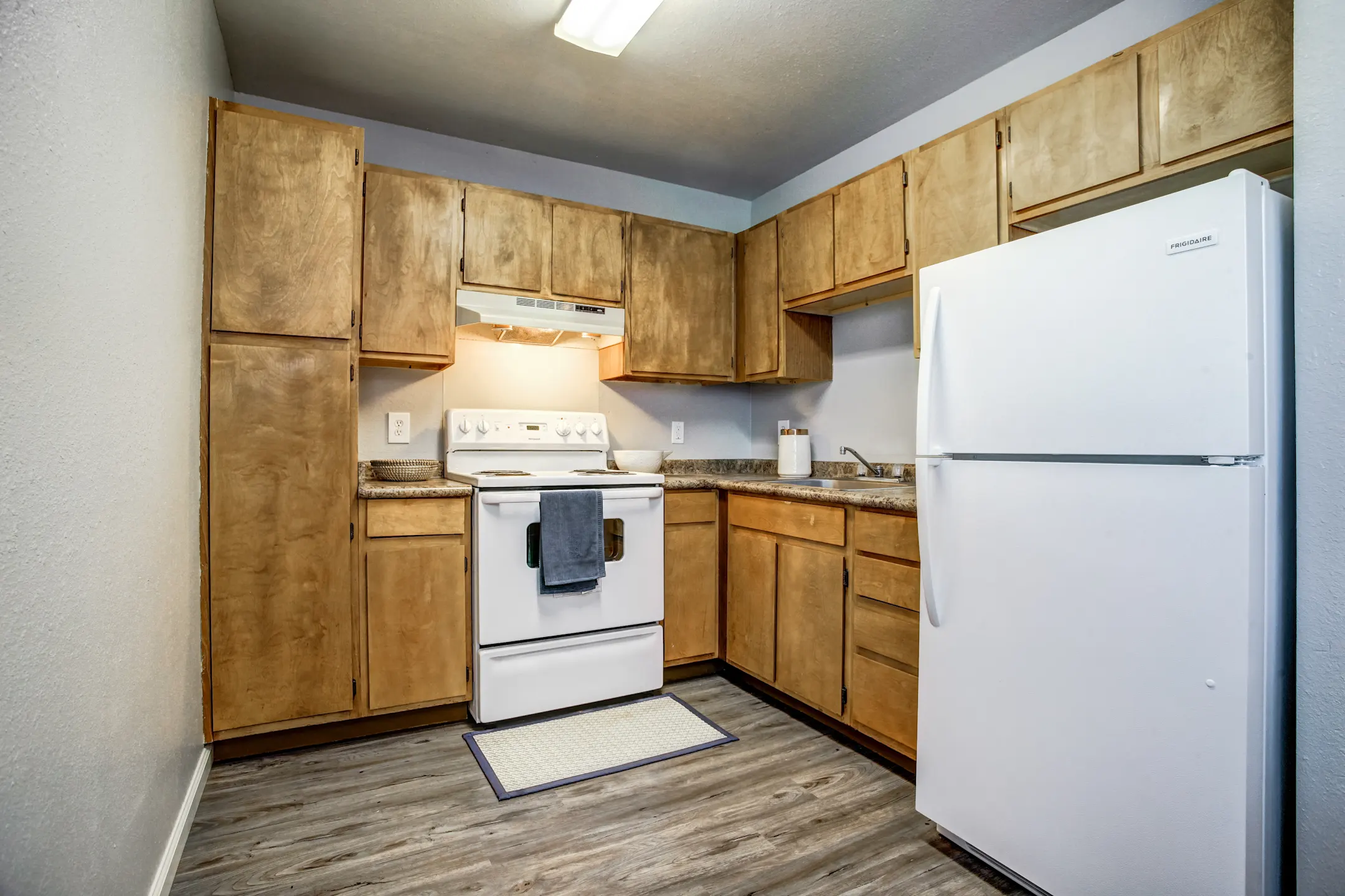 Windsor Village Apartments 1920 N Hearne Ave Shreveport, LA