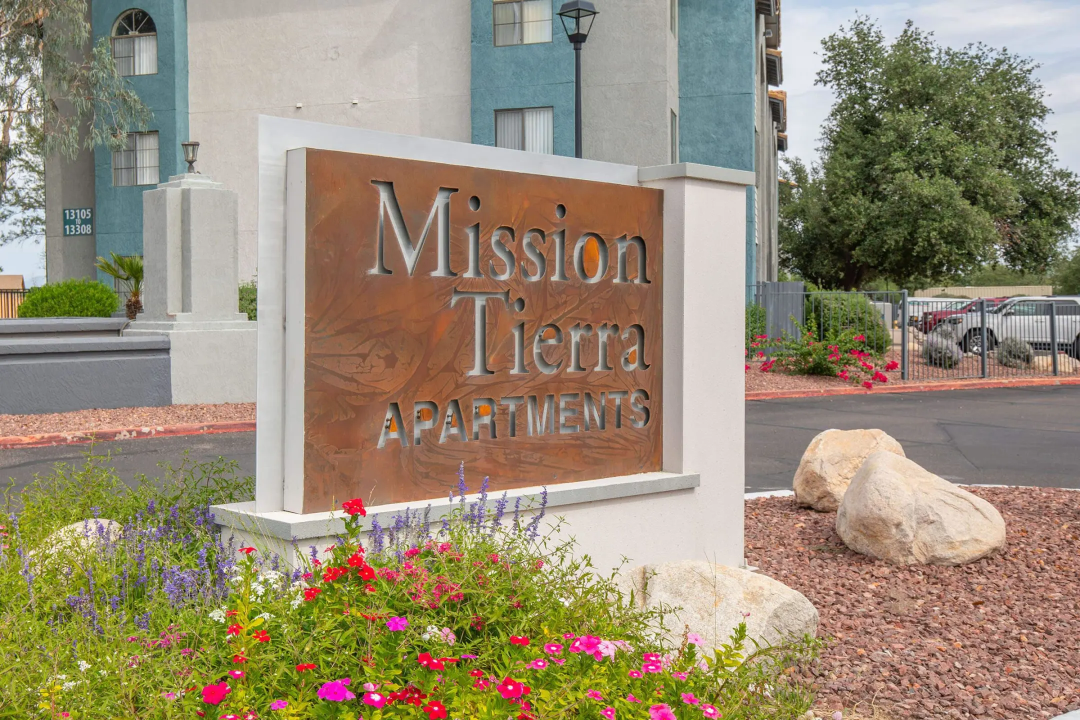 Mission Tierra Apartments