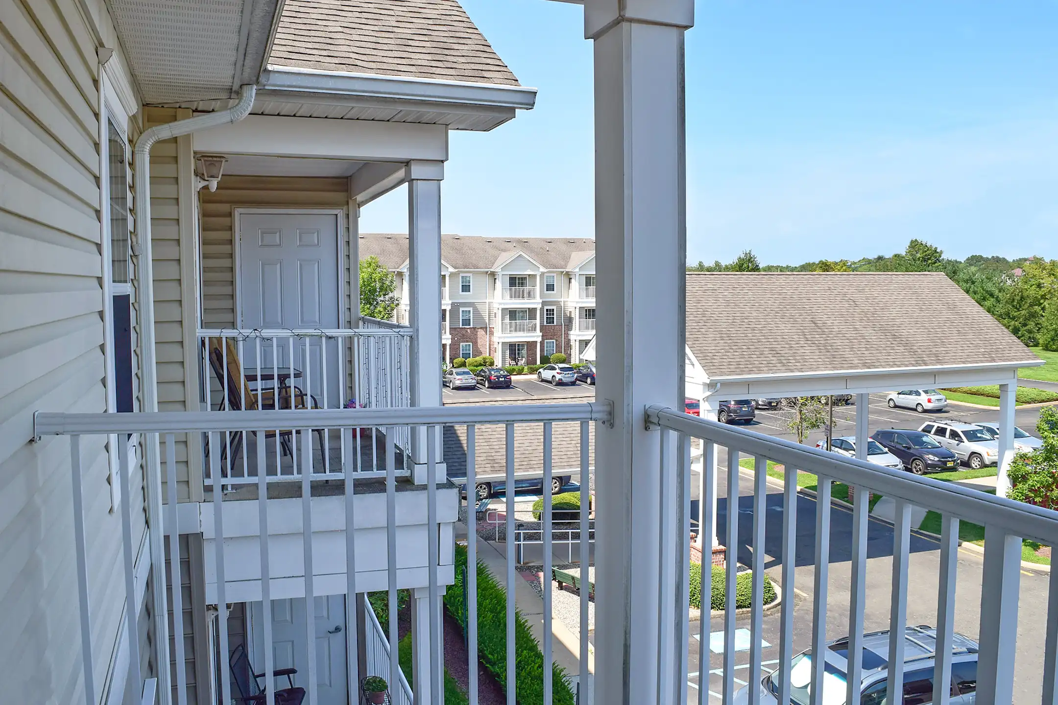 Birchwood at Hopewell 55+ 725 Denow Rd Pennington, NJ Apartments