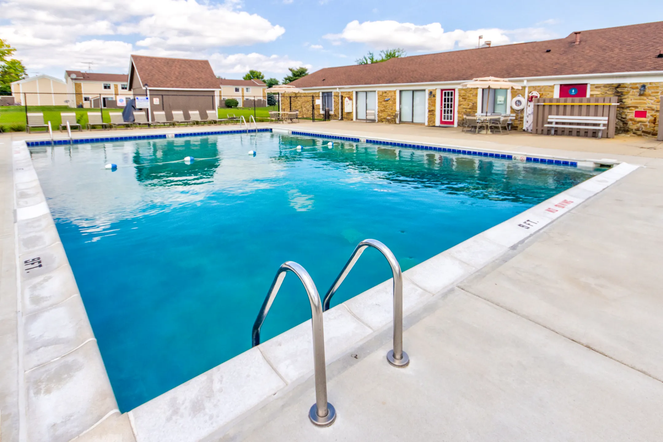 Twyckenham Apartments 3200 Quarry Dr Lafayette, IN Apartments for