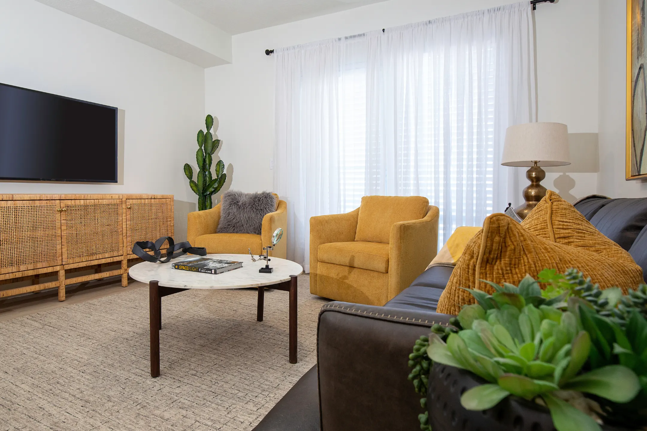 The ARLO Apartments Syracuse, UT 84075