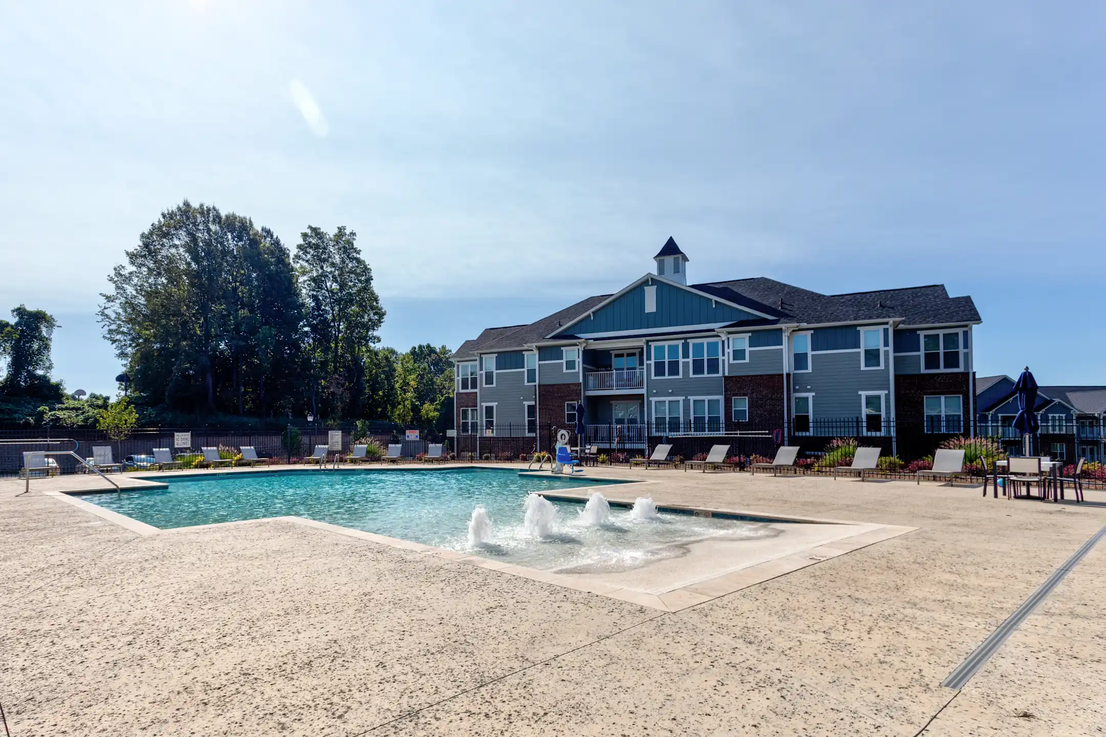 Palisades at Waters Edge Apartments Mooresville, NC 28117