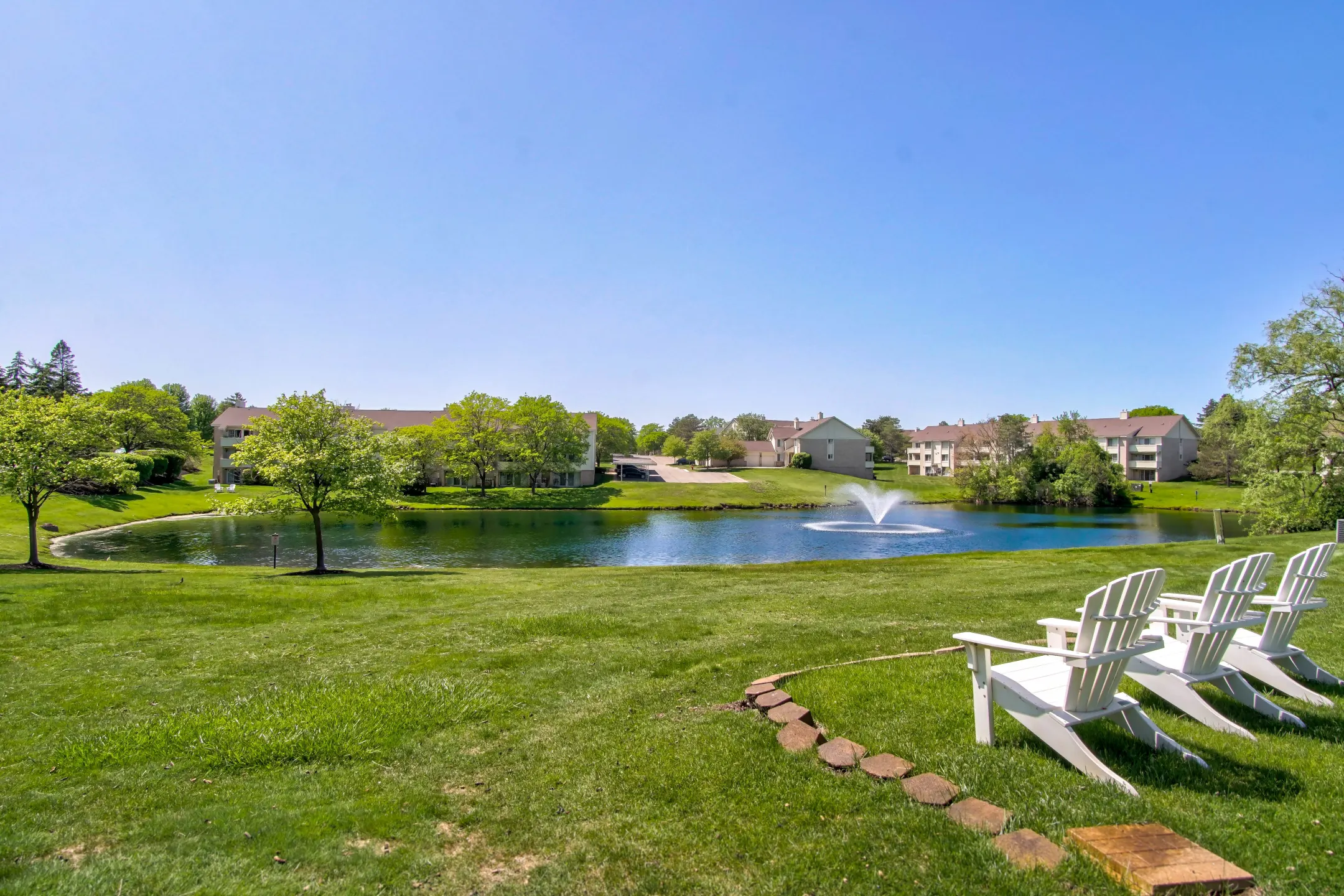 Aldingbrooke Apartments and Townhomes - West Bloomfield, MI