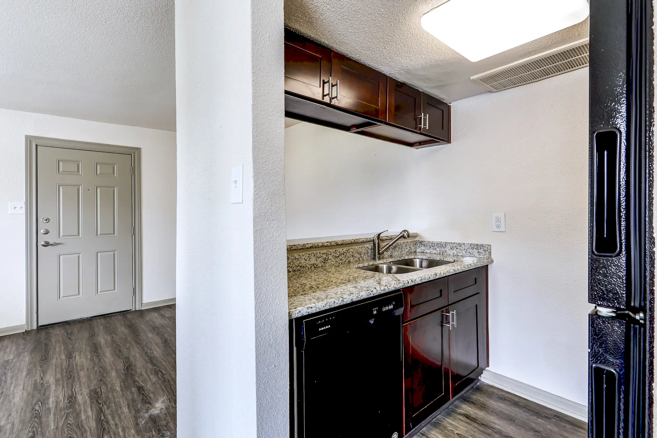 Royal Phoenician Apartments Houston, TX 77060