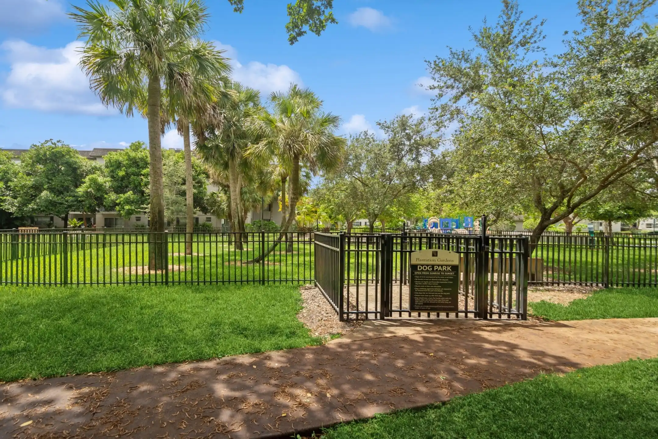 Plantation Gardens Apartment Homes 7616 NW 5th St Plantation, FL