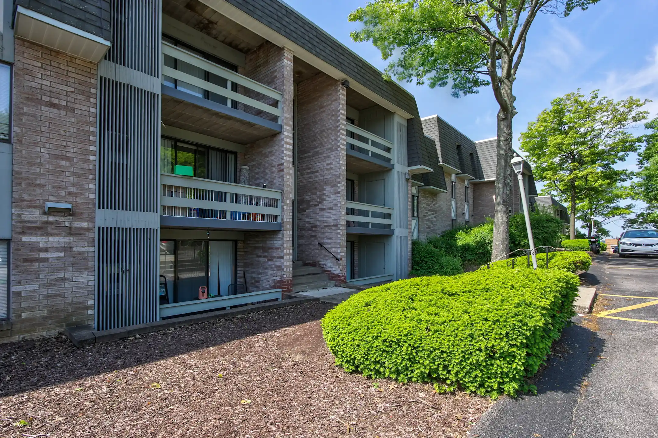 Greenhill Apartments Pittsburgh, PA 15207