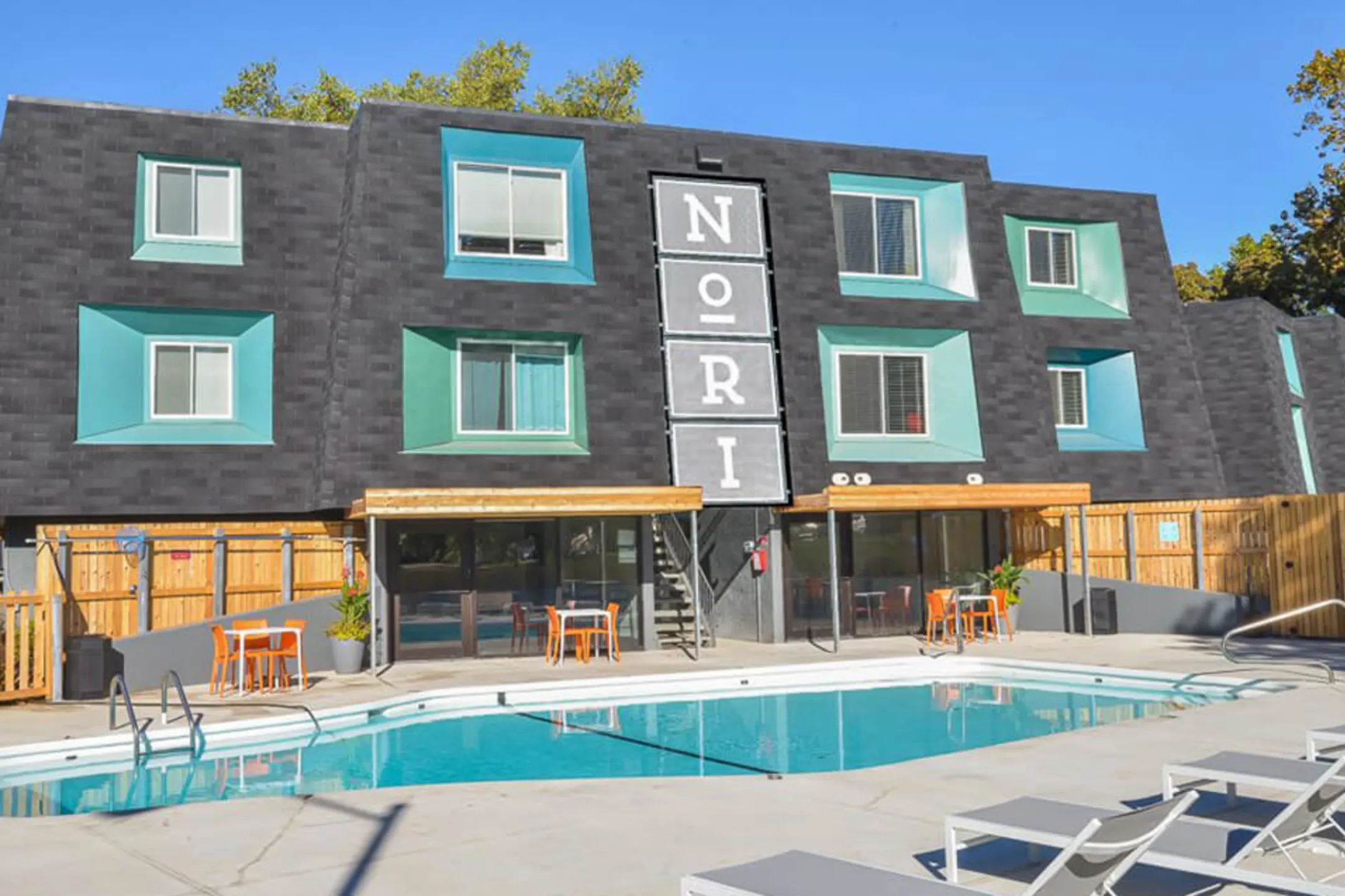 Pool - Nori Apartments - Kansas City, MO