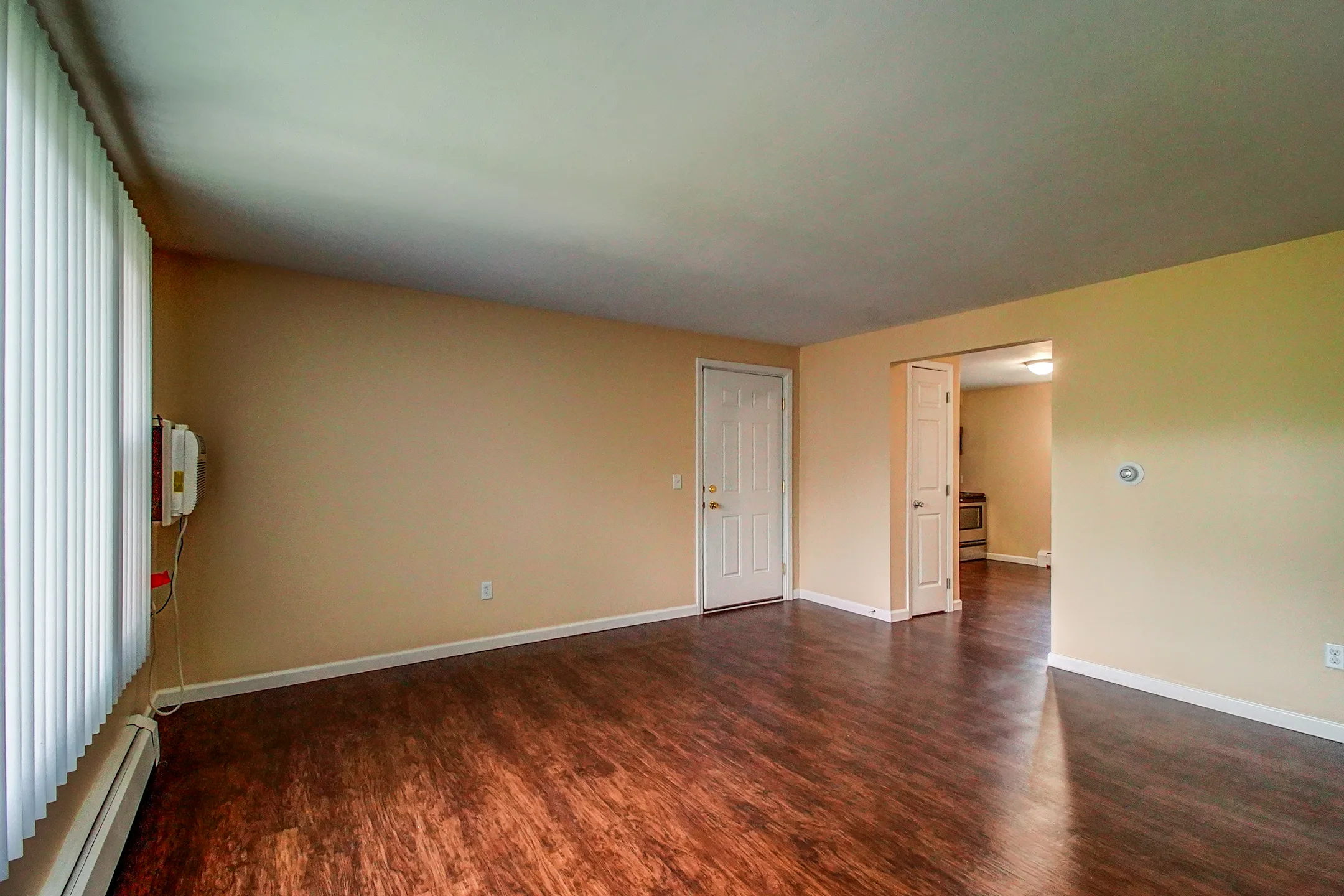 Lake Heights Apartments Hamburg, NY 14075