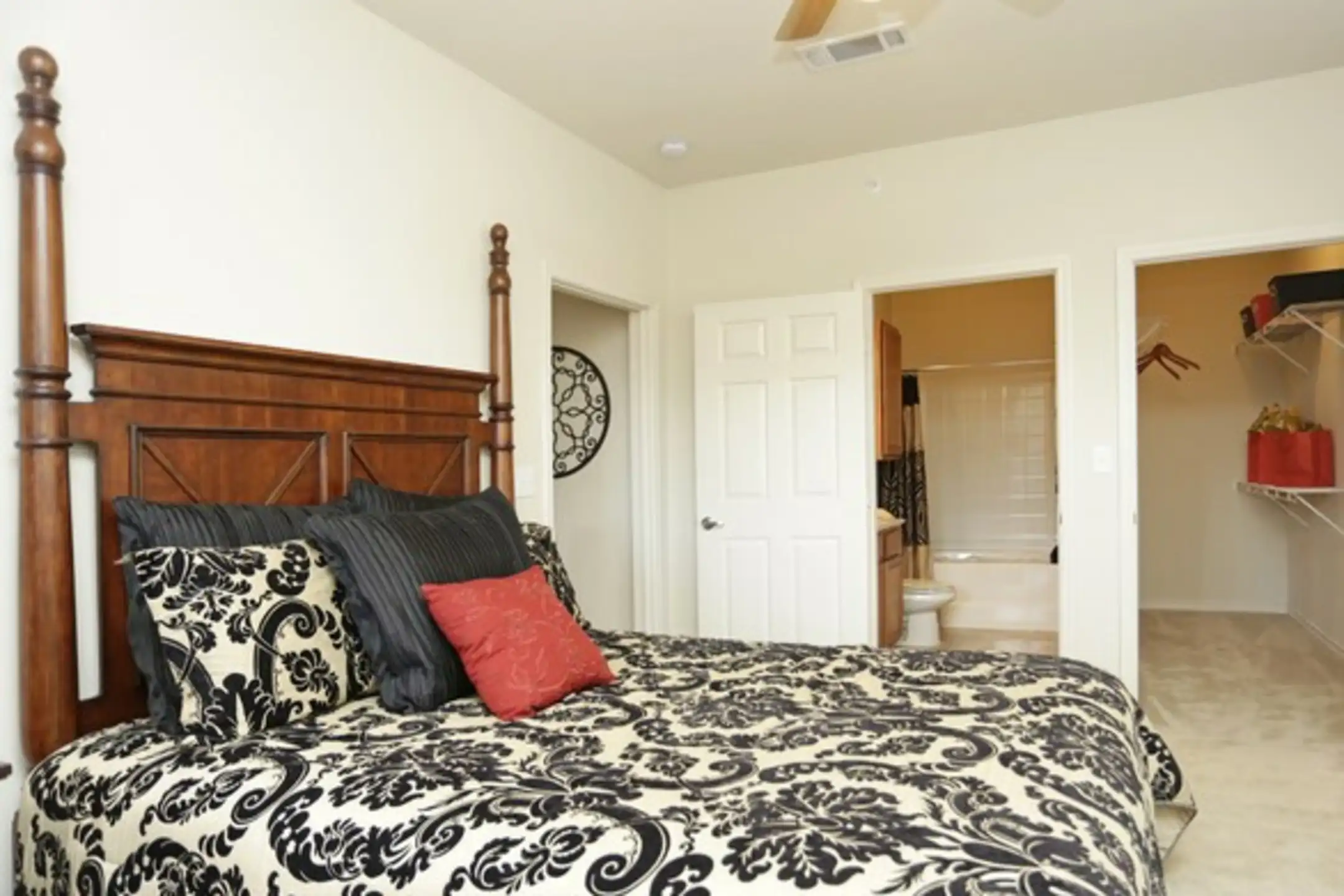 Reserve at Squirrel Run Apartments New Iberia, LA 70560