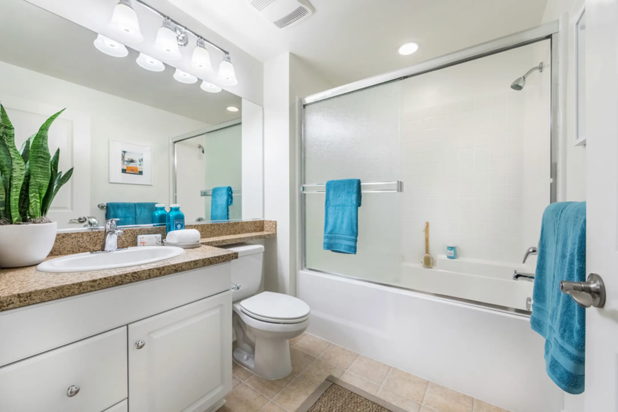Bathroom - Los Olivos Apartment Village - Irvine, CA