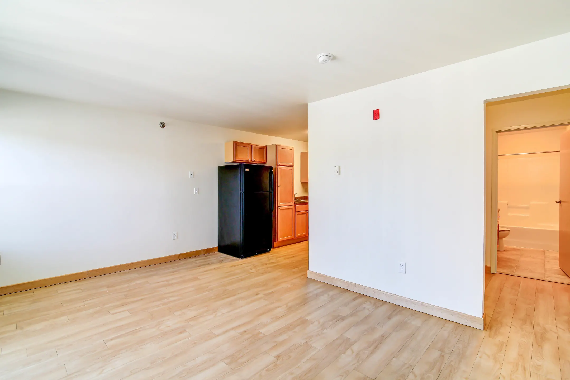 Living Room - Badlands Apartments - Williston, ND
