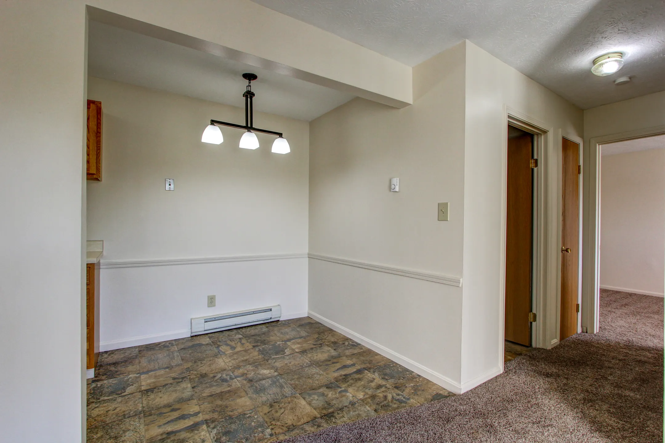 Town and Country Apartments 813 Lang St East Liverpool, OH