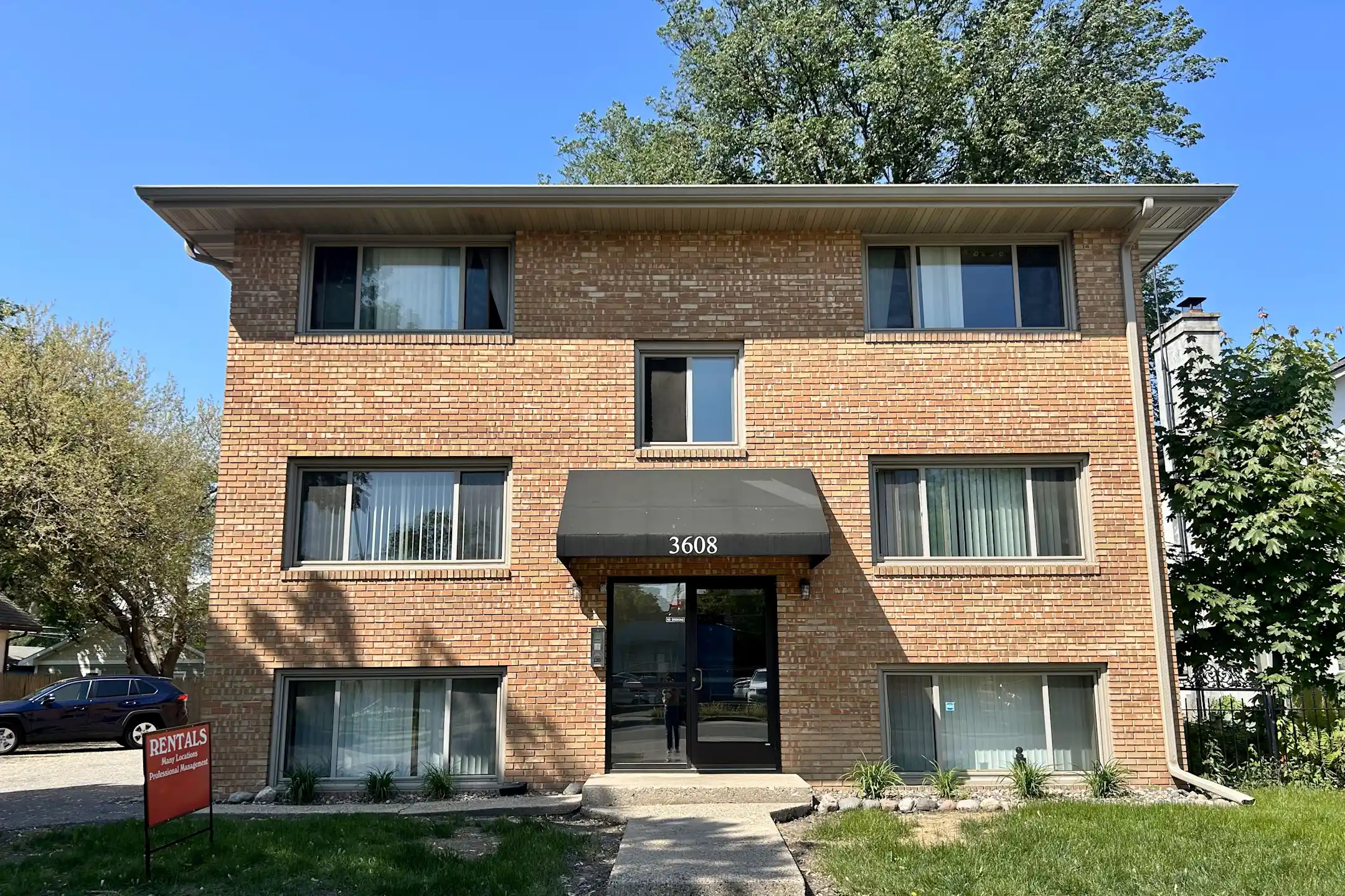 Minnehaha Avenue Apartments Minneapolis, MN 55406