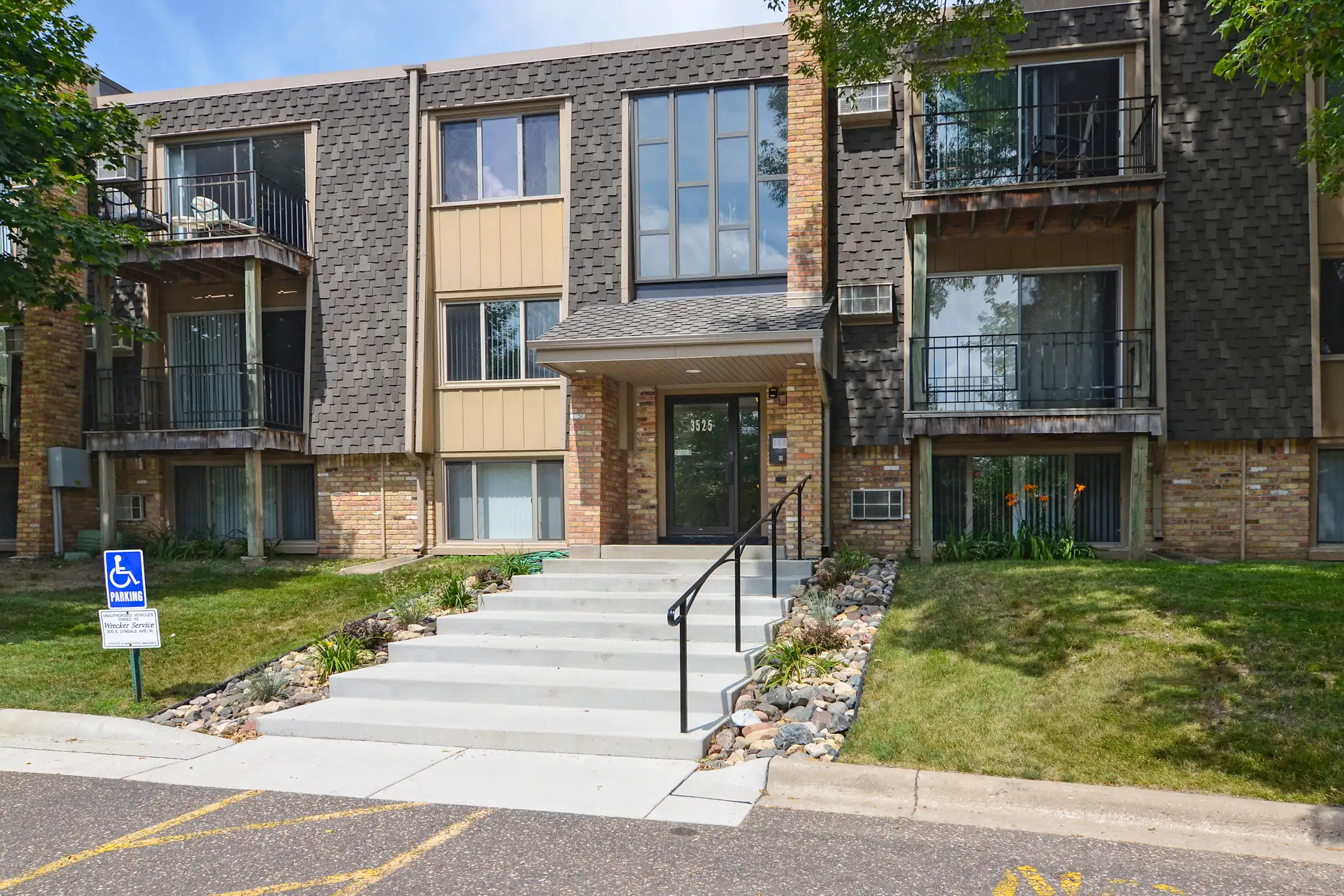 Midland Terrace Apartments Shoreview, MN 55126