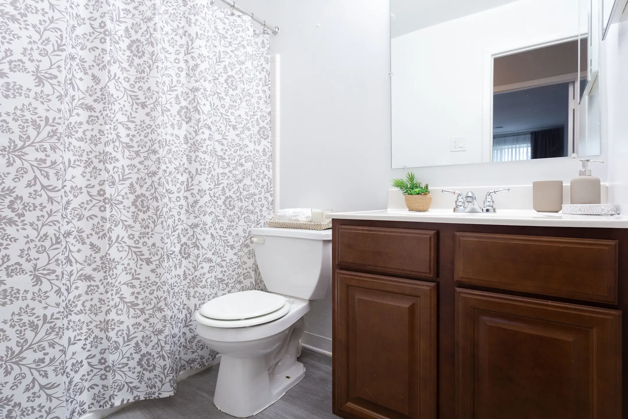 Henry On The Park Apartment Homes 7901 Henry Ave Philadelphia, PA Apartments for Rent Rent.