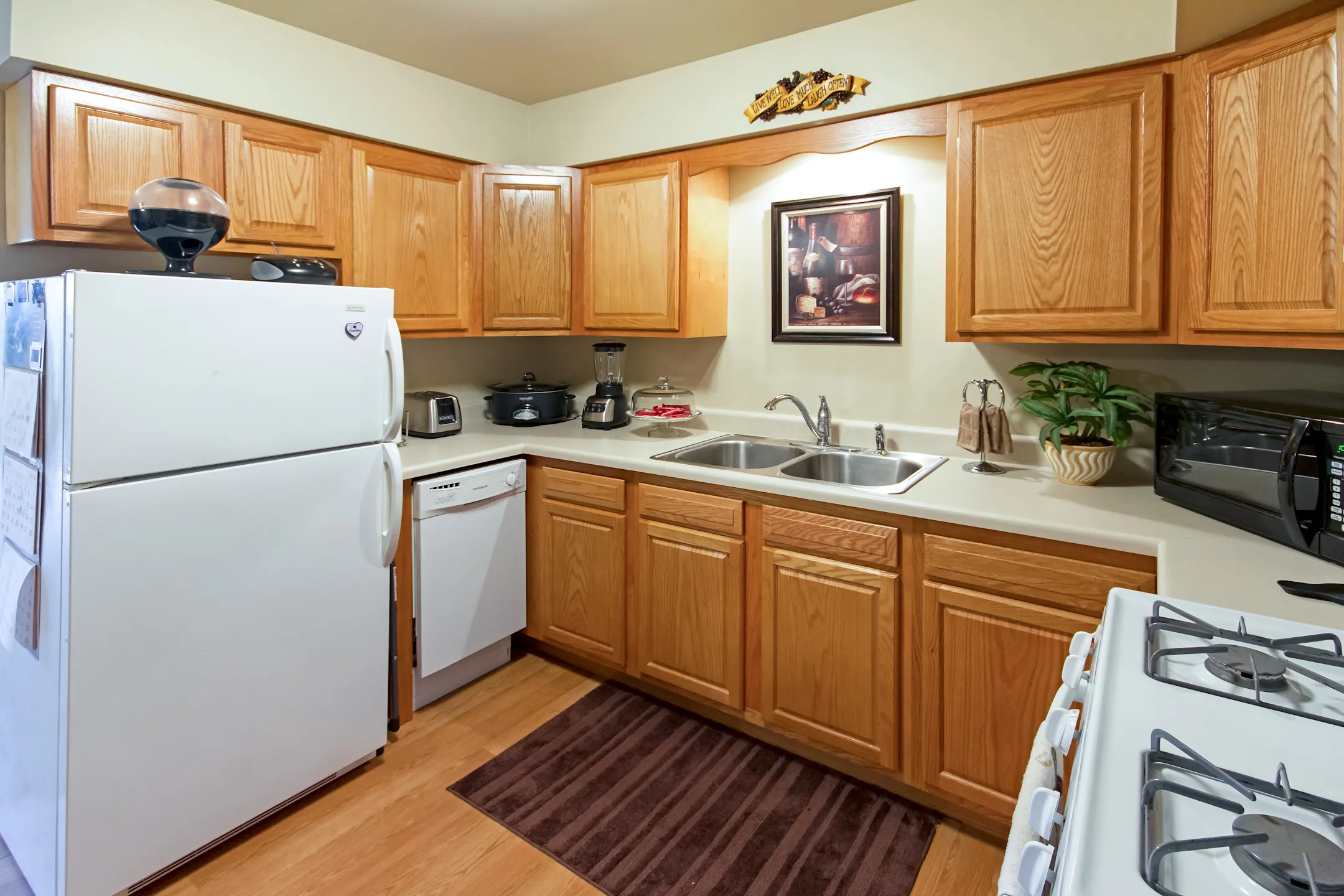 Brook Forest Apartments Apartments Bensenville, IL 60106