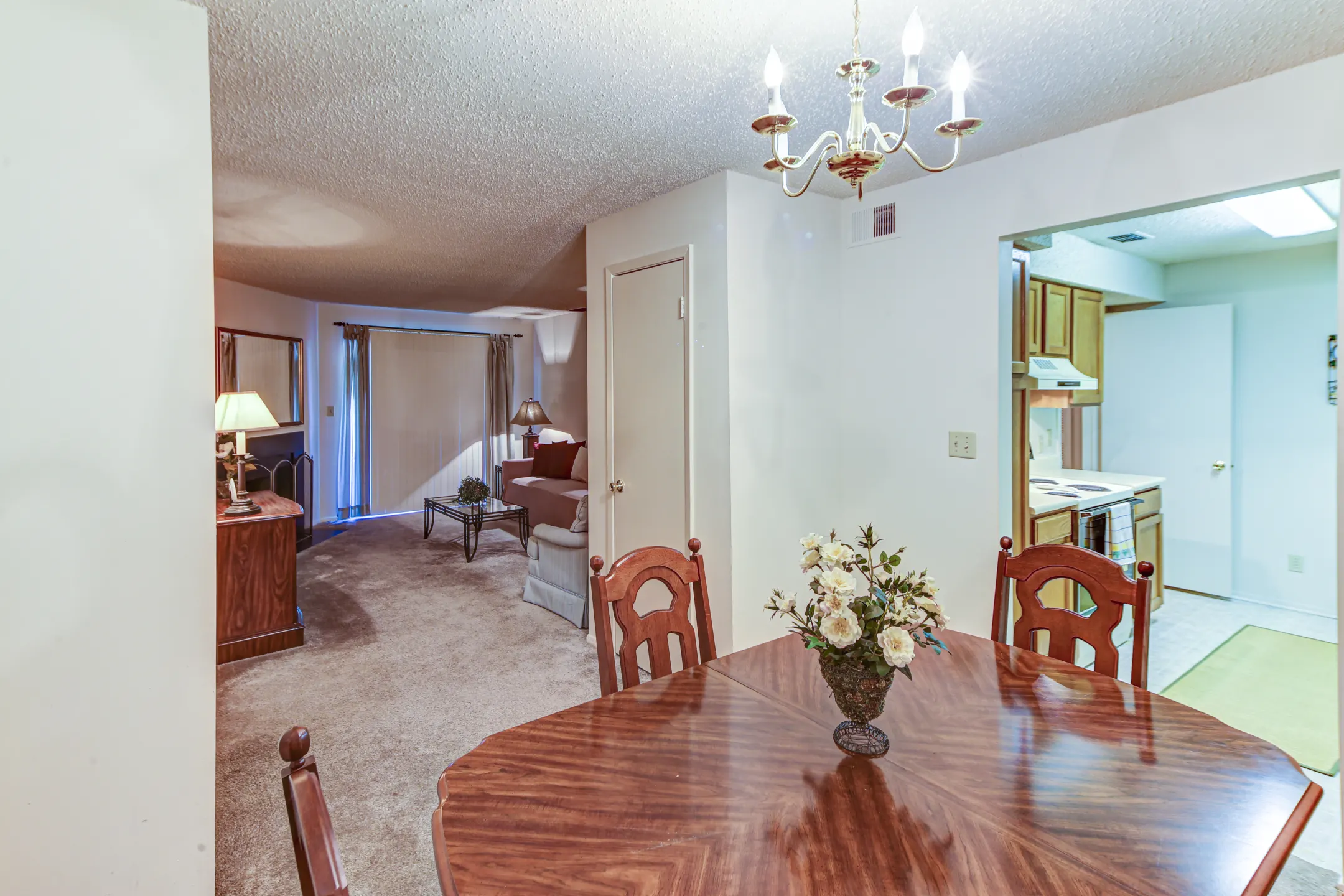 Royal Hills Apartments Apartments Tuscaloosa, AL 35406