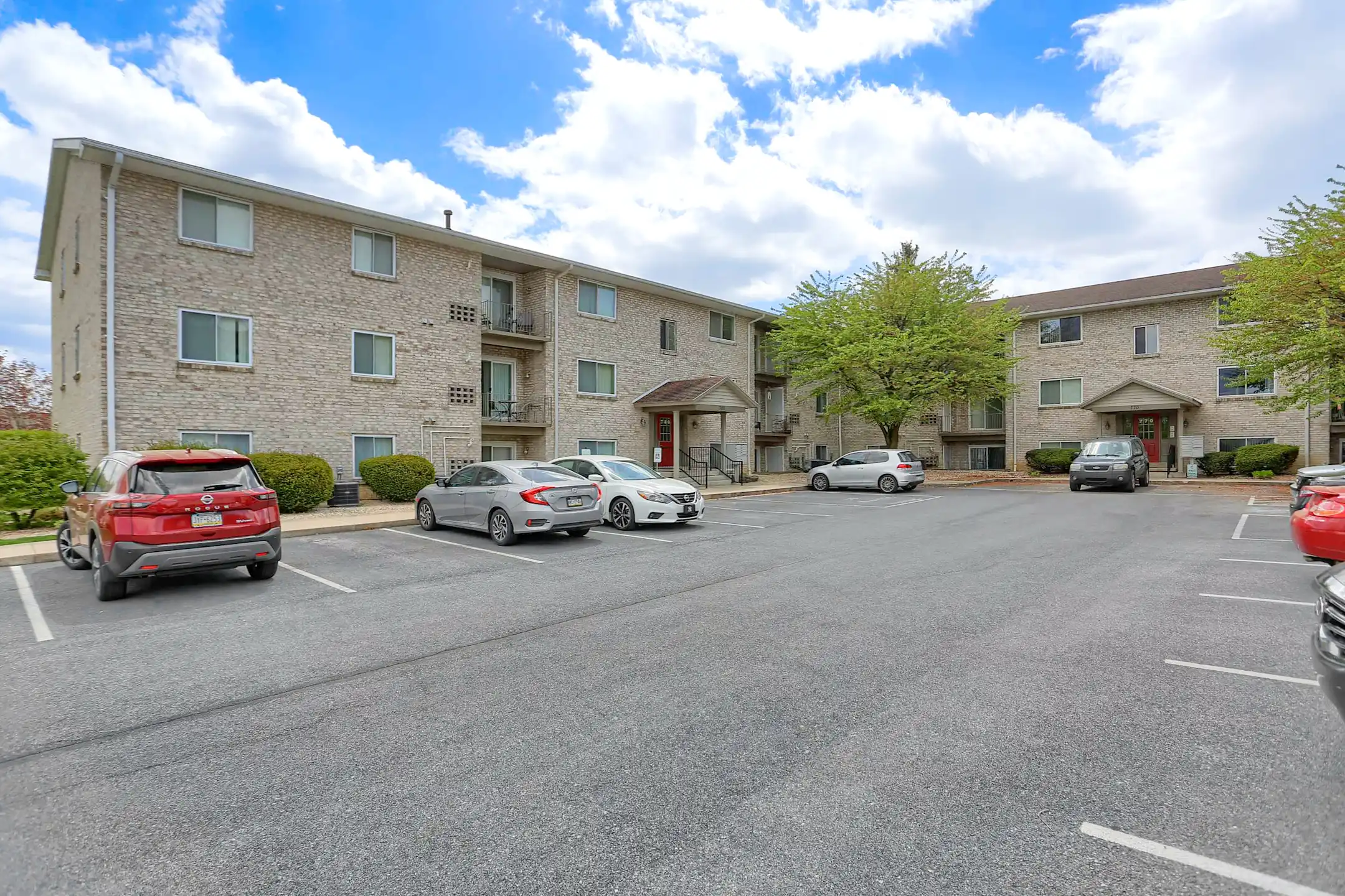 Flats of Chambersburg 755 MEADOWBROOK LN Chambersburg, PA