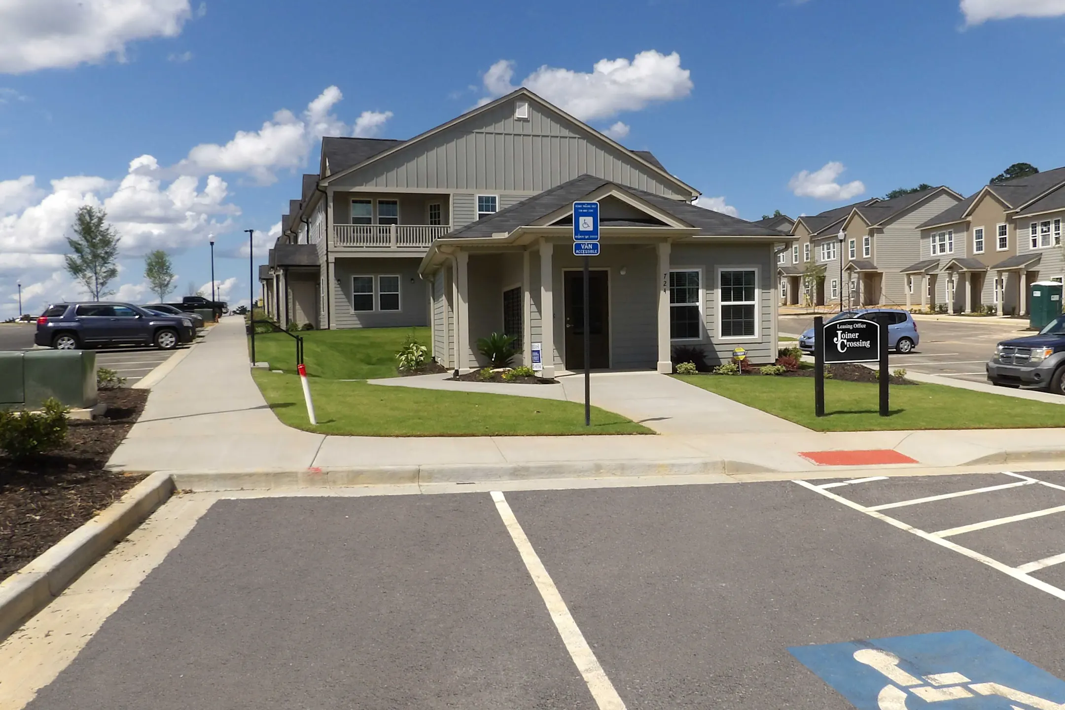 Joiner Crossing Apartments 724 Tarvin Circle Grovetown, GA