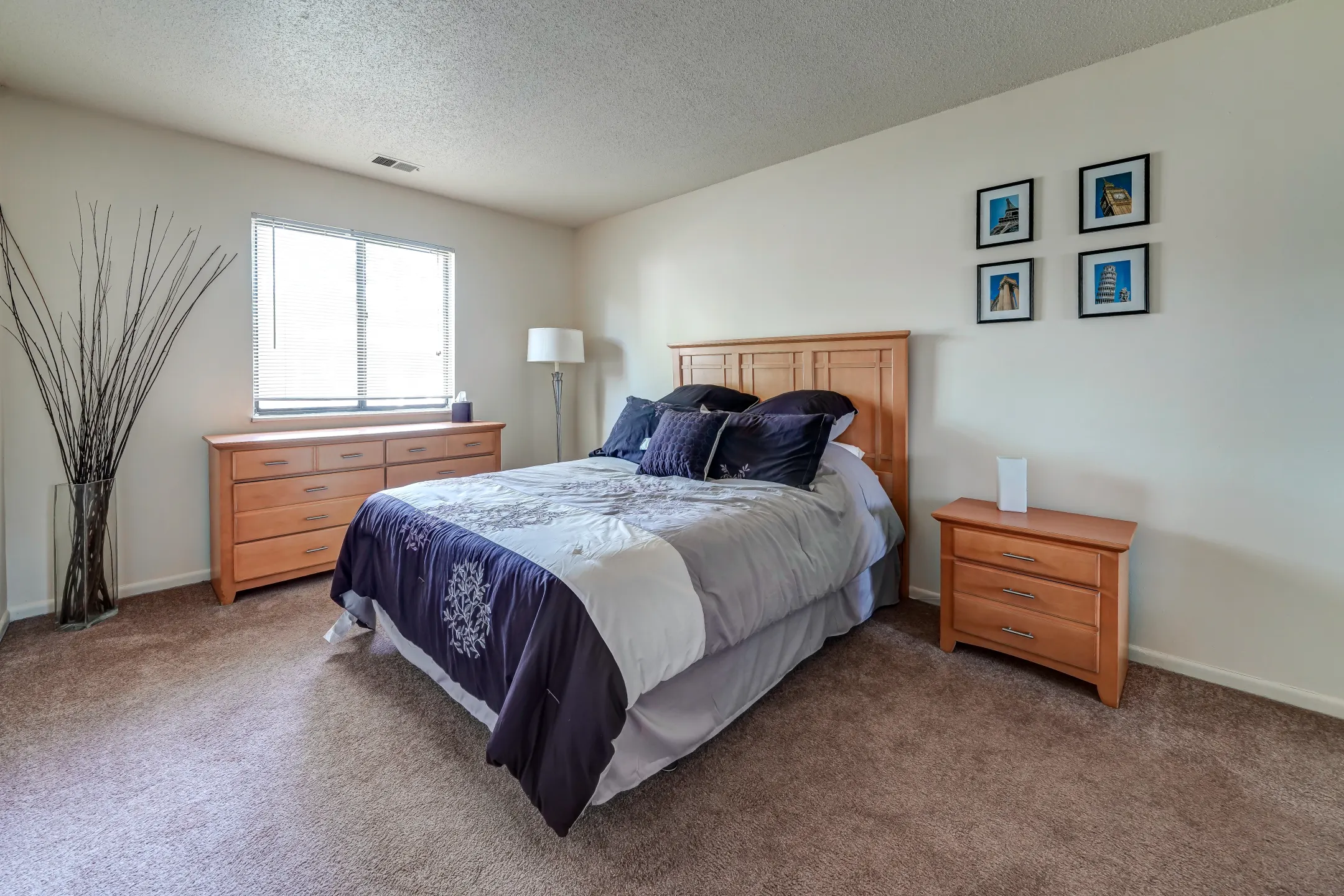 Bedroom - Broad Ripple Trails - Indianapolis, IN