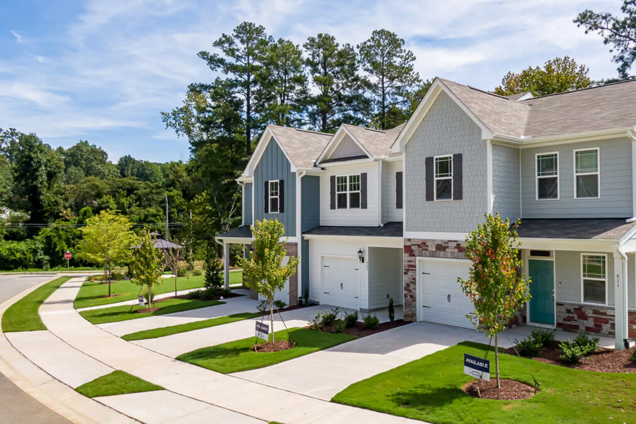 Ashford Townes 604 Oakbrook Pass Way Fuquay Varina, NC Townhomes