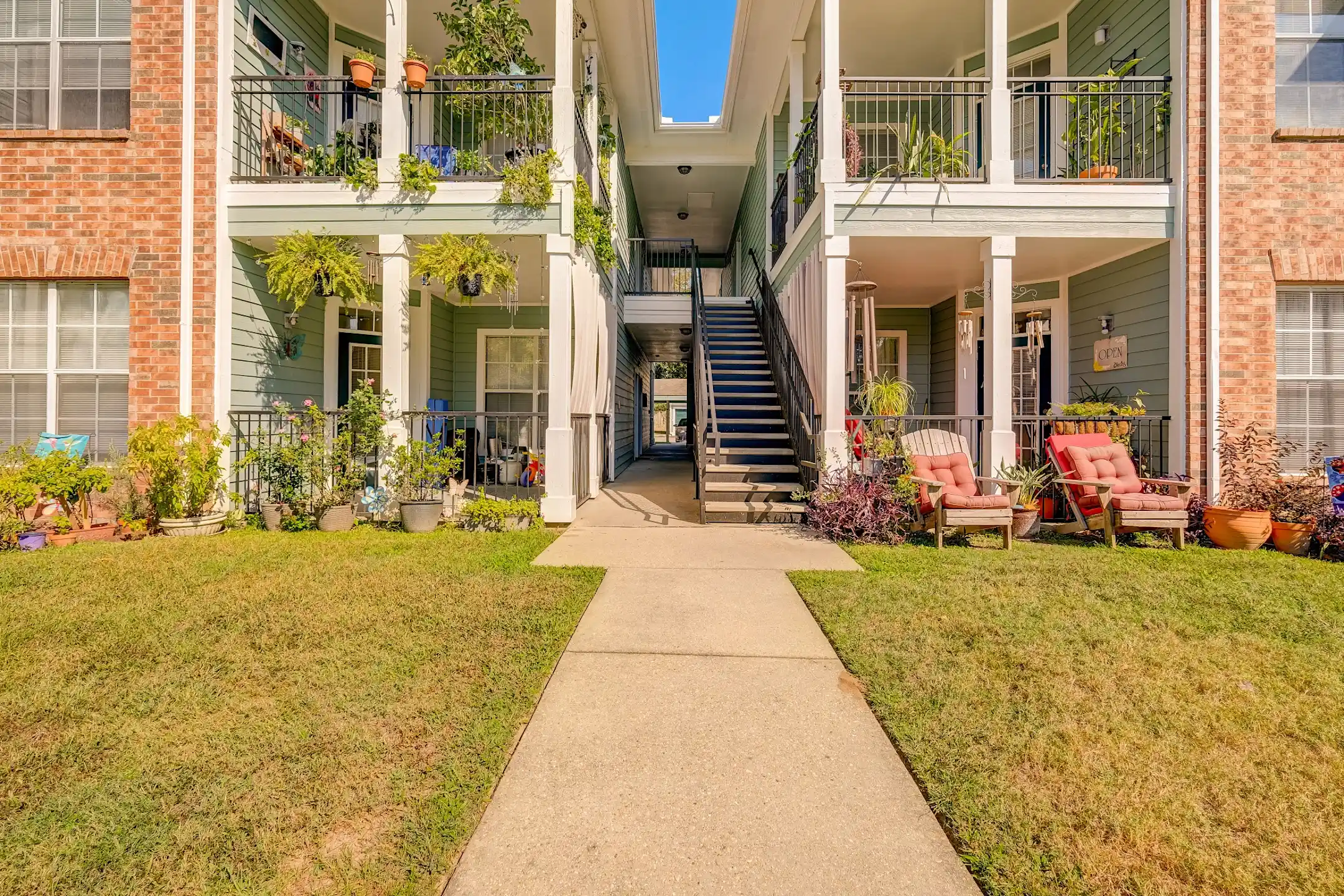 Audubon Lake Apartment Homes - Lafayette, LA