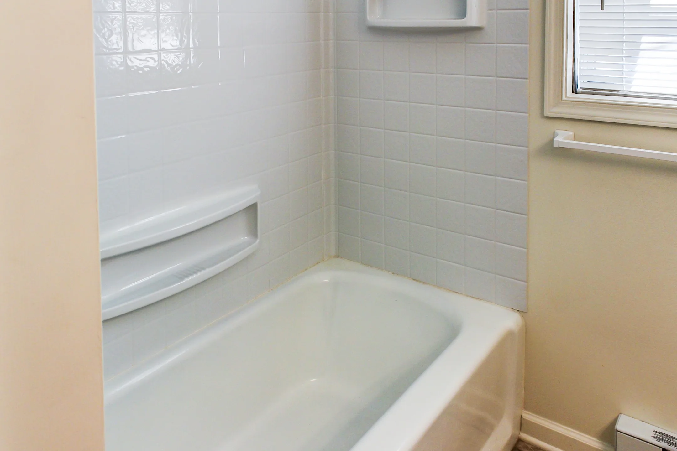 Apartment Heights 2401 S Main St Blacksburg, VA Apartments for Rent