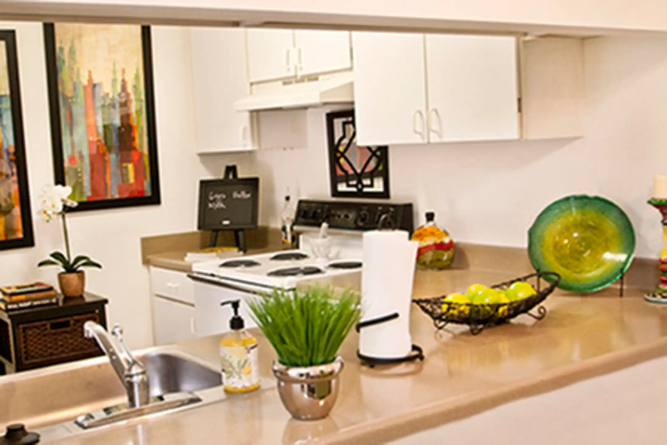 Clearwater Creek Apartments Elmwood, LA 70123