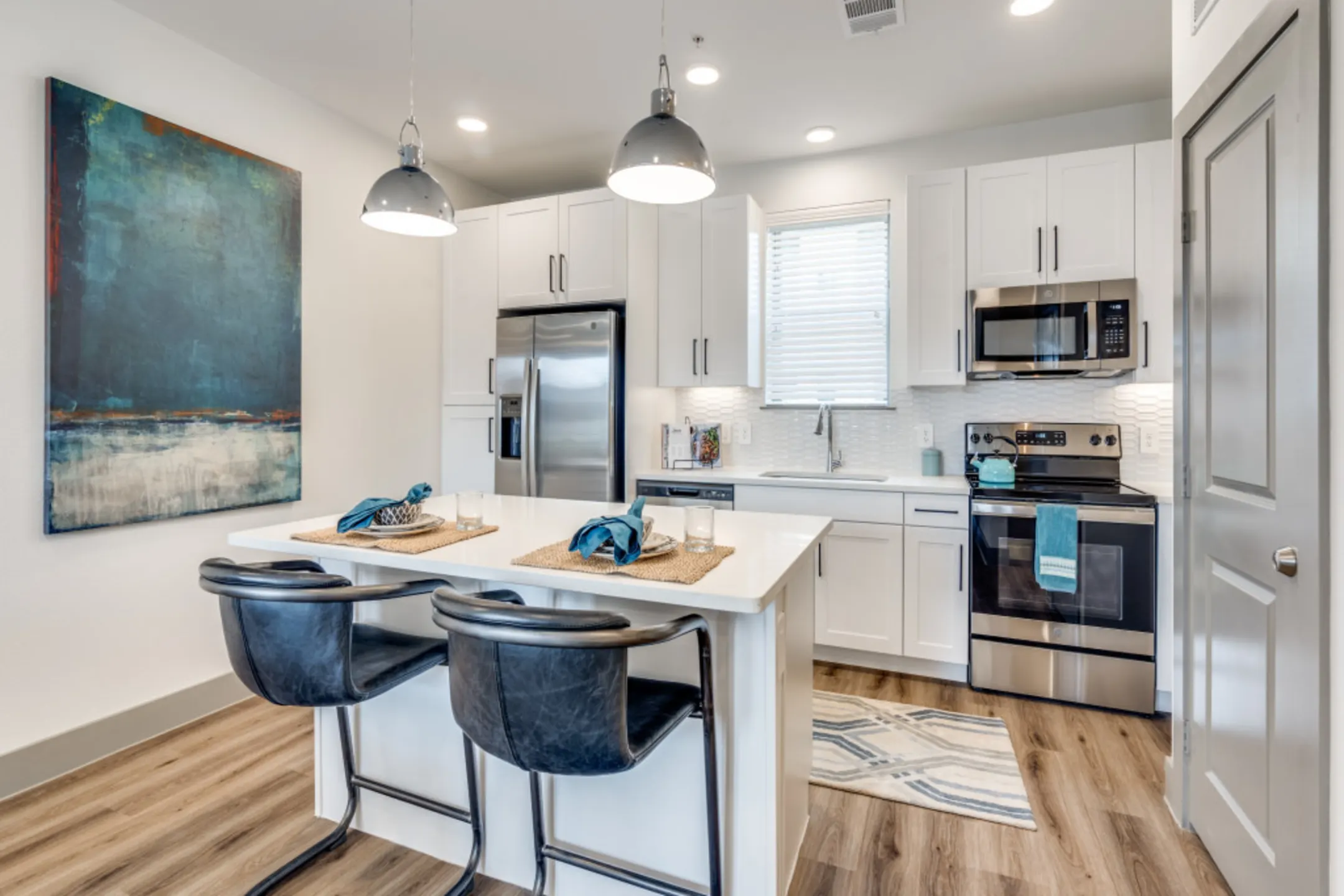 Kitchen - Midway Row House - Farmers Branch, TX