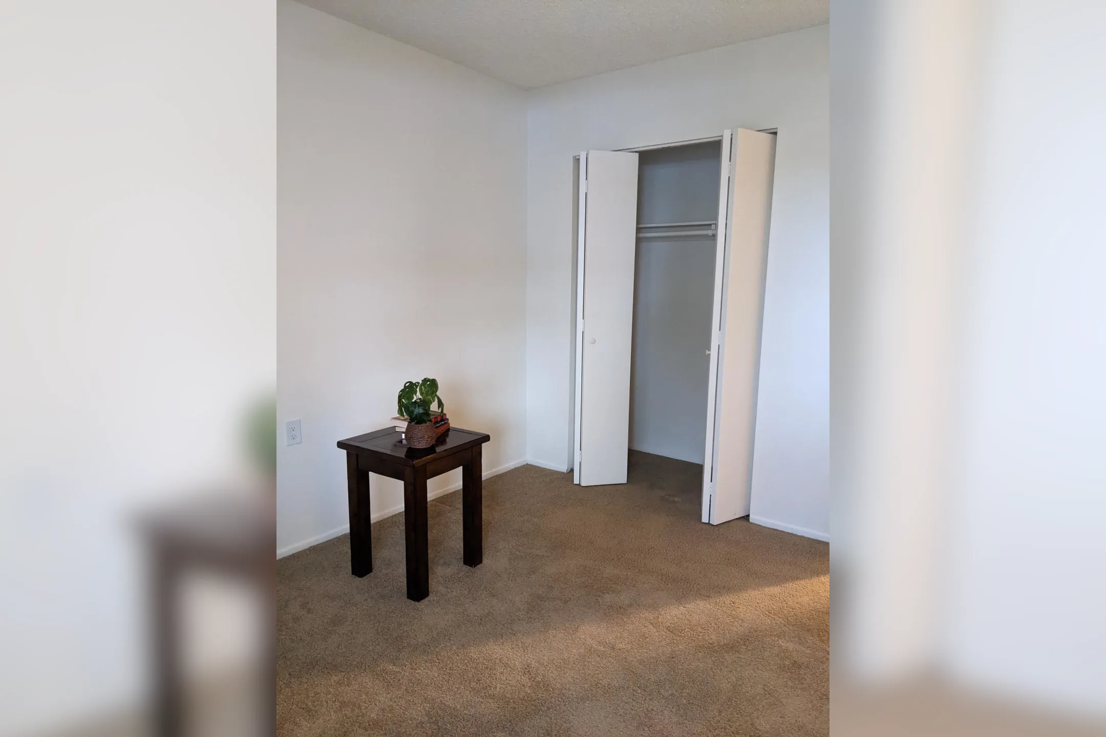 Drake Manor 200 Drake St Pomona, CA Apartments for Rent Rent.